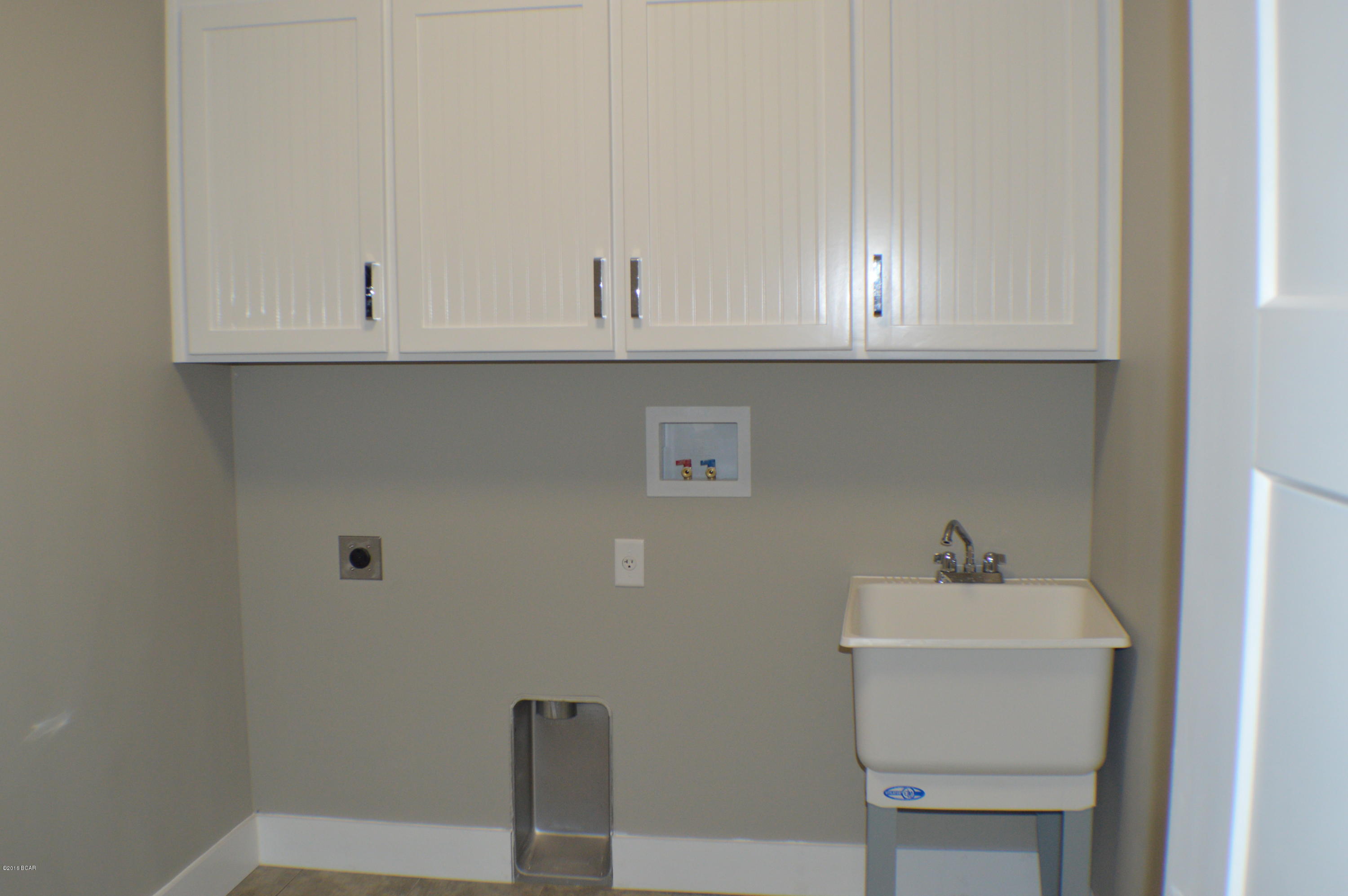 Deals Little Acres - Residential