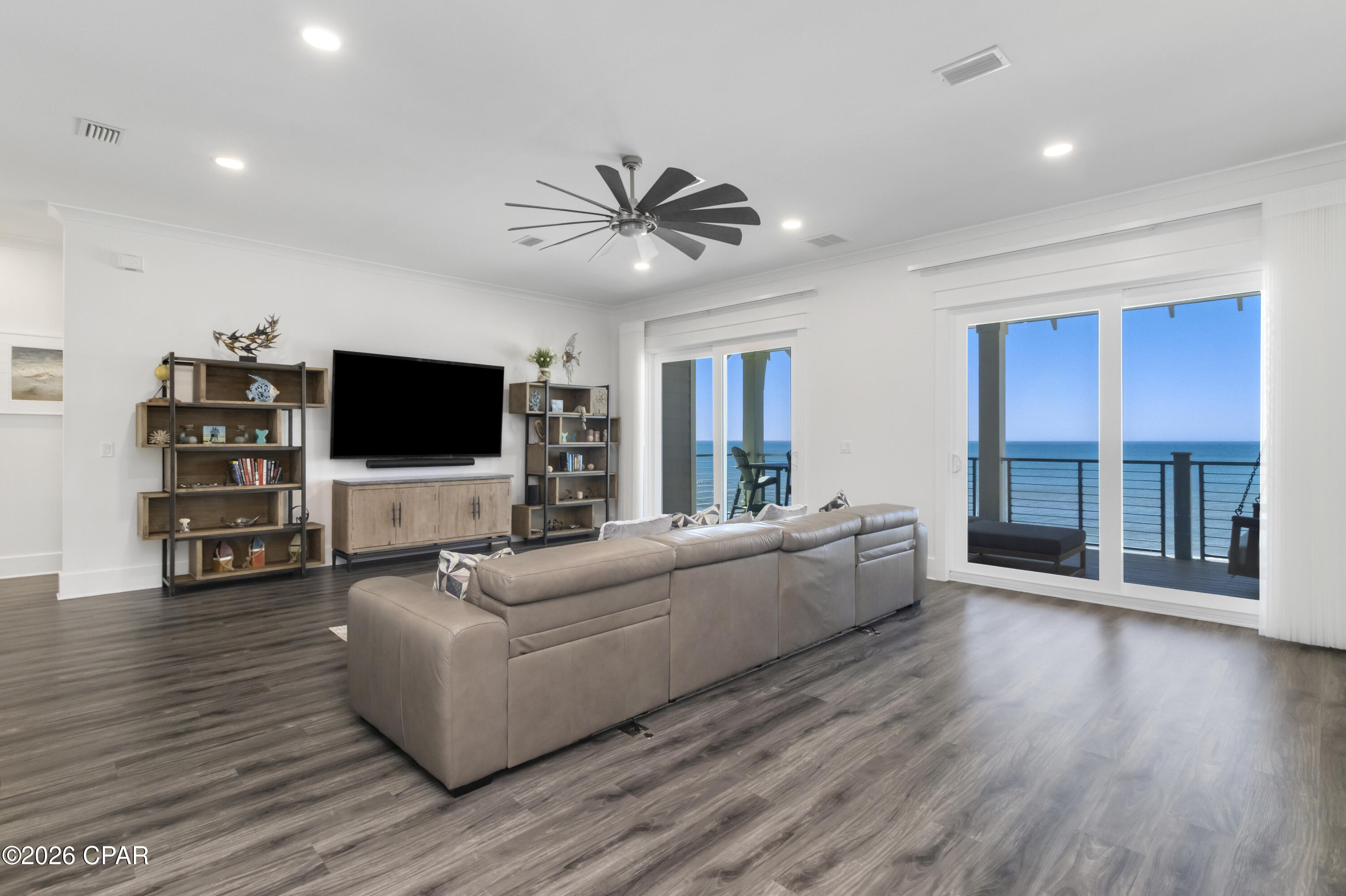 Cape Breezes - Residential