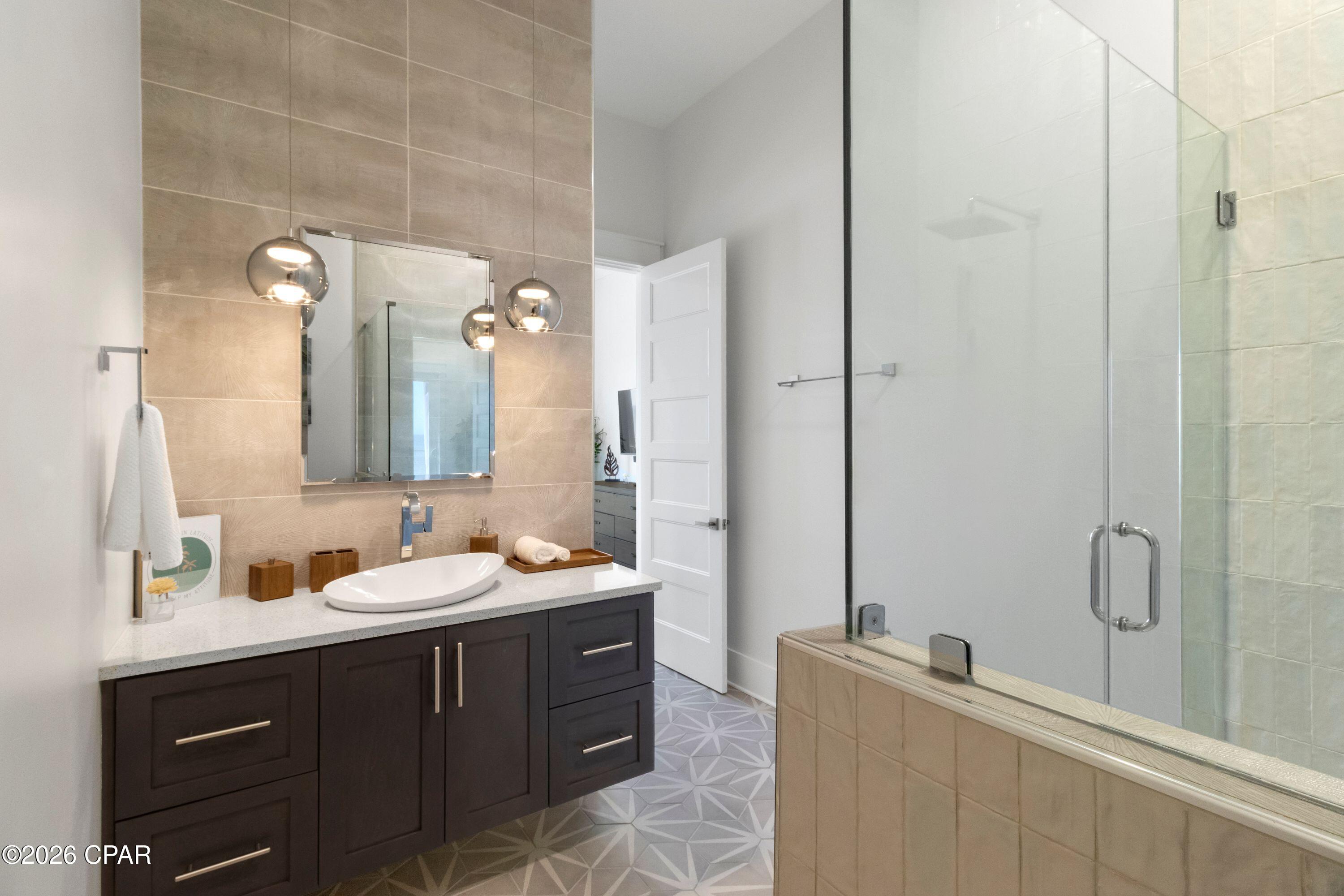 Cape Breezes - Residential