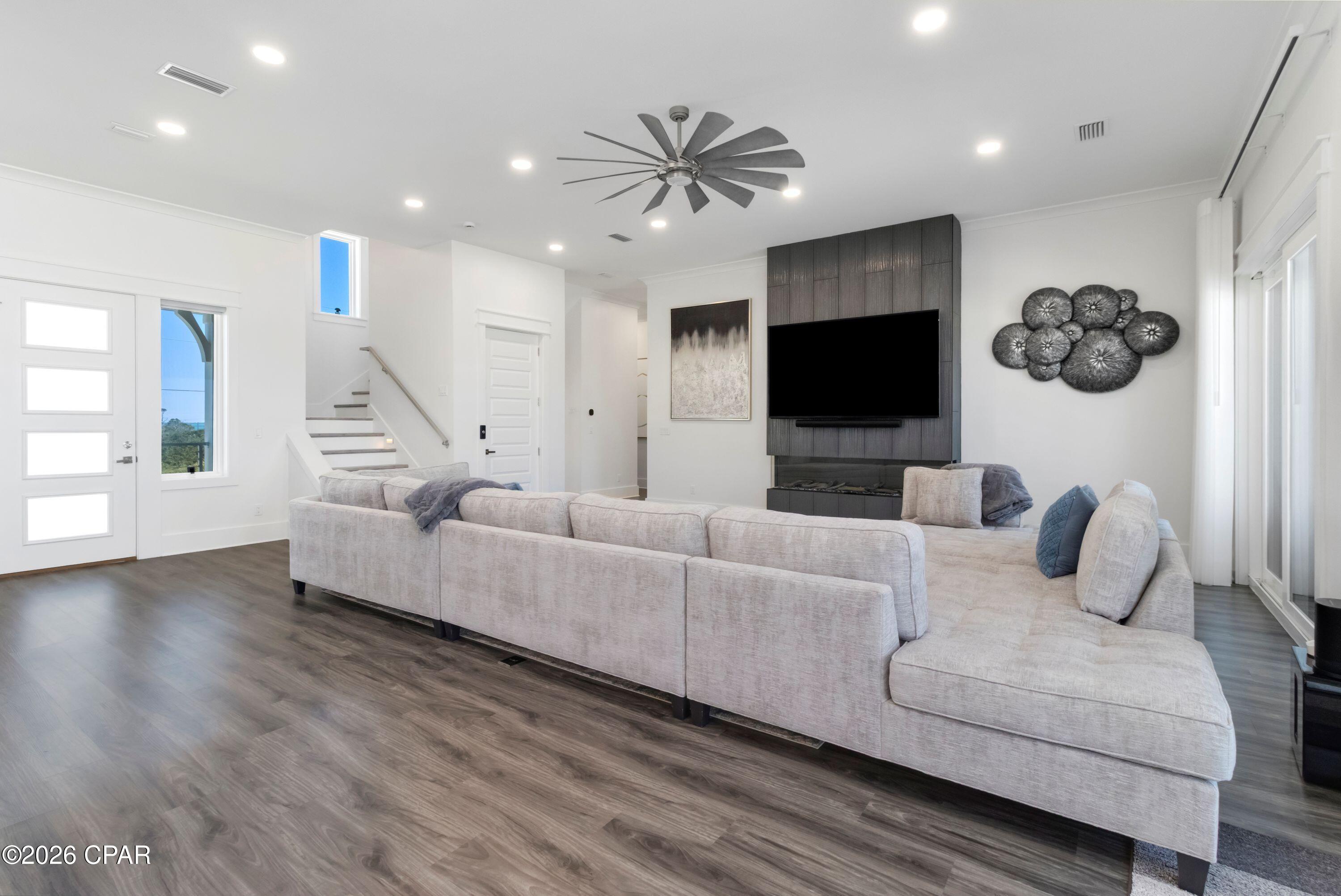 Cape Breezes - Residential