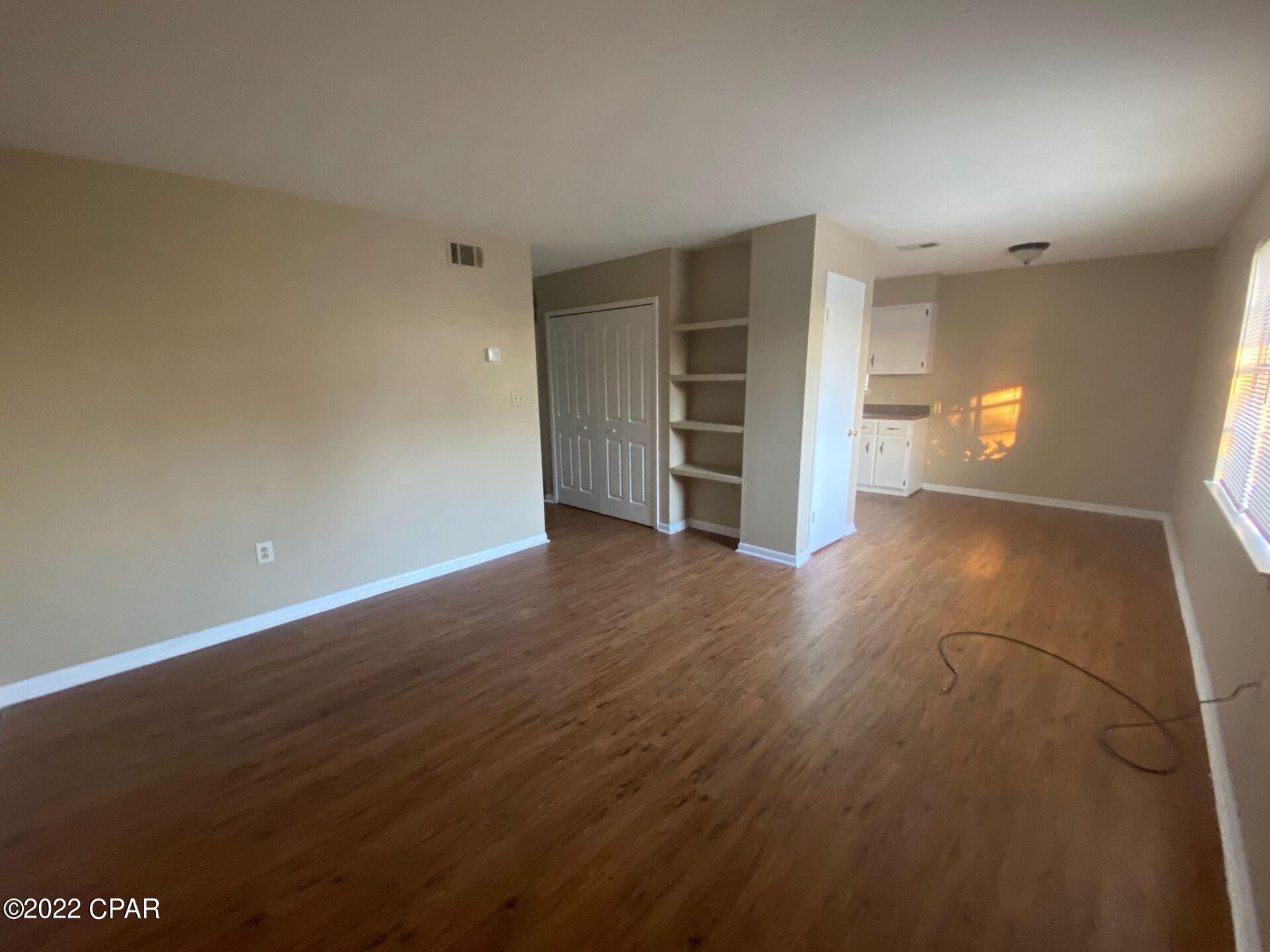 [No Recorded Subdiv] - Residential Lease