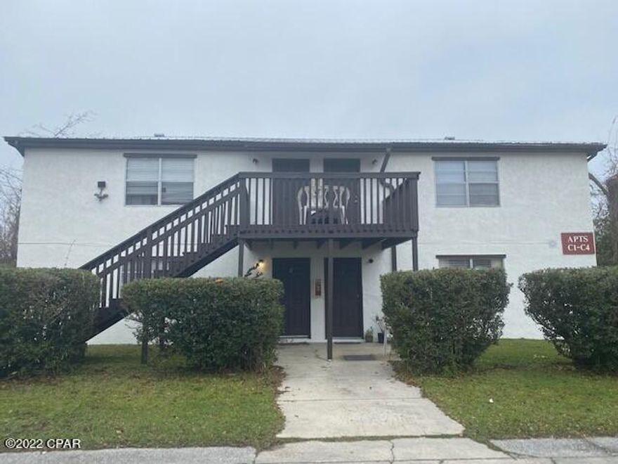 *FREEDOM COURT APARTMENTS*



**7 or 12 Month Lease Option**



Downstairs, 2 bed/1 bath unit close to Tyndall AFB, schools, and entertainment. Fresh paint and updated vinyl plank flooring throughout the unit. This unit won't last long!



*Trash, pest control, and lawn service included*



*No pets*