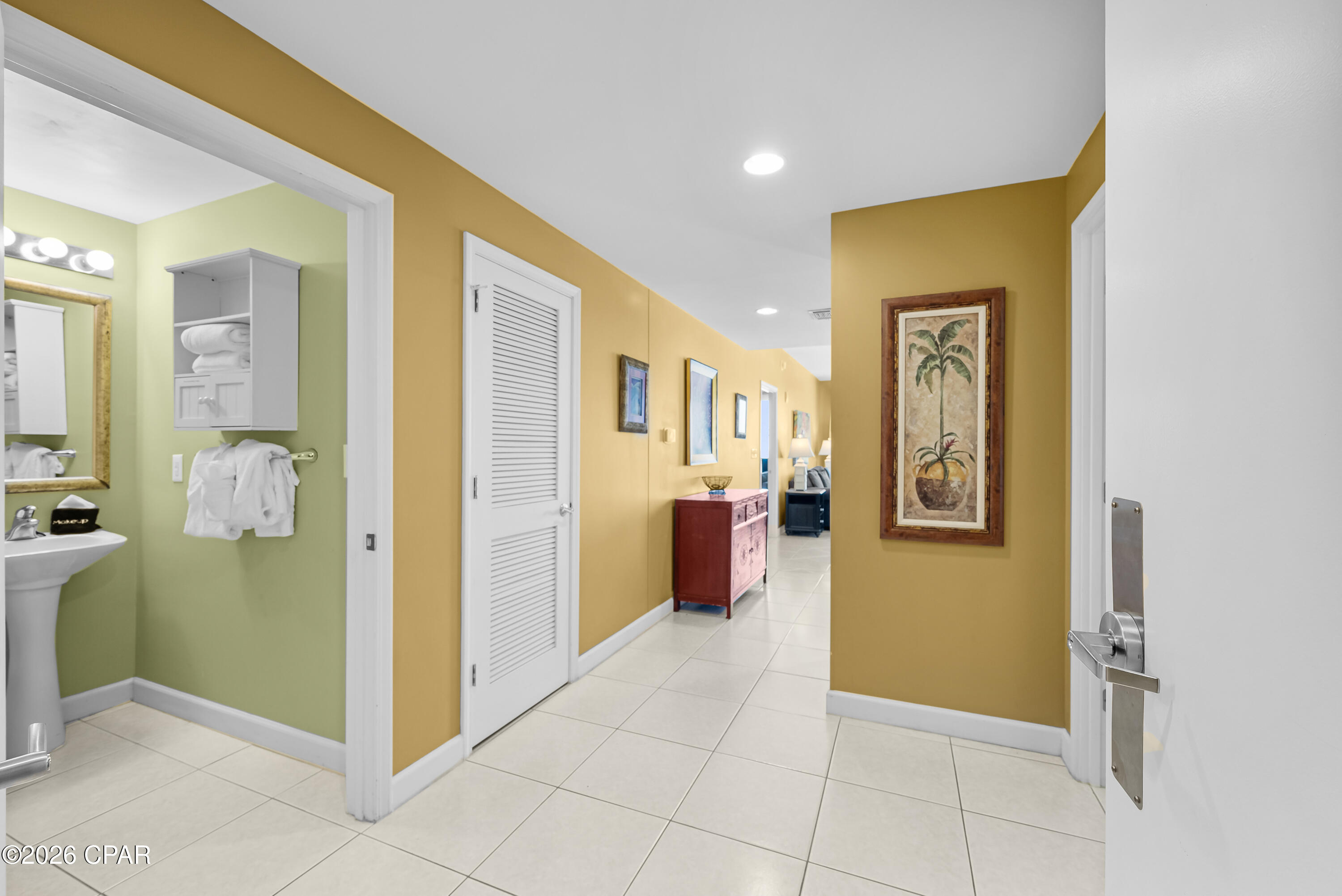 Splash Condo - Residential