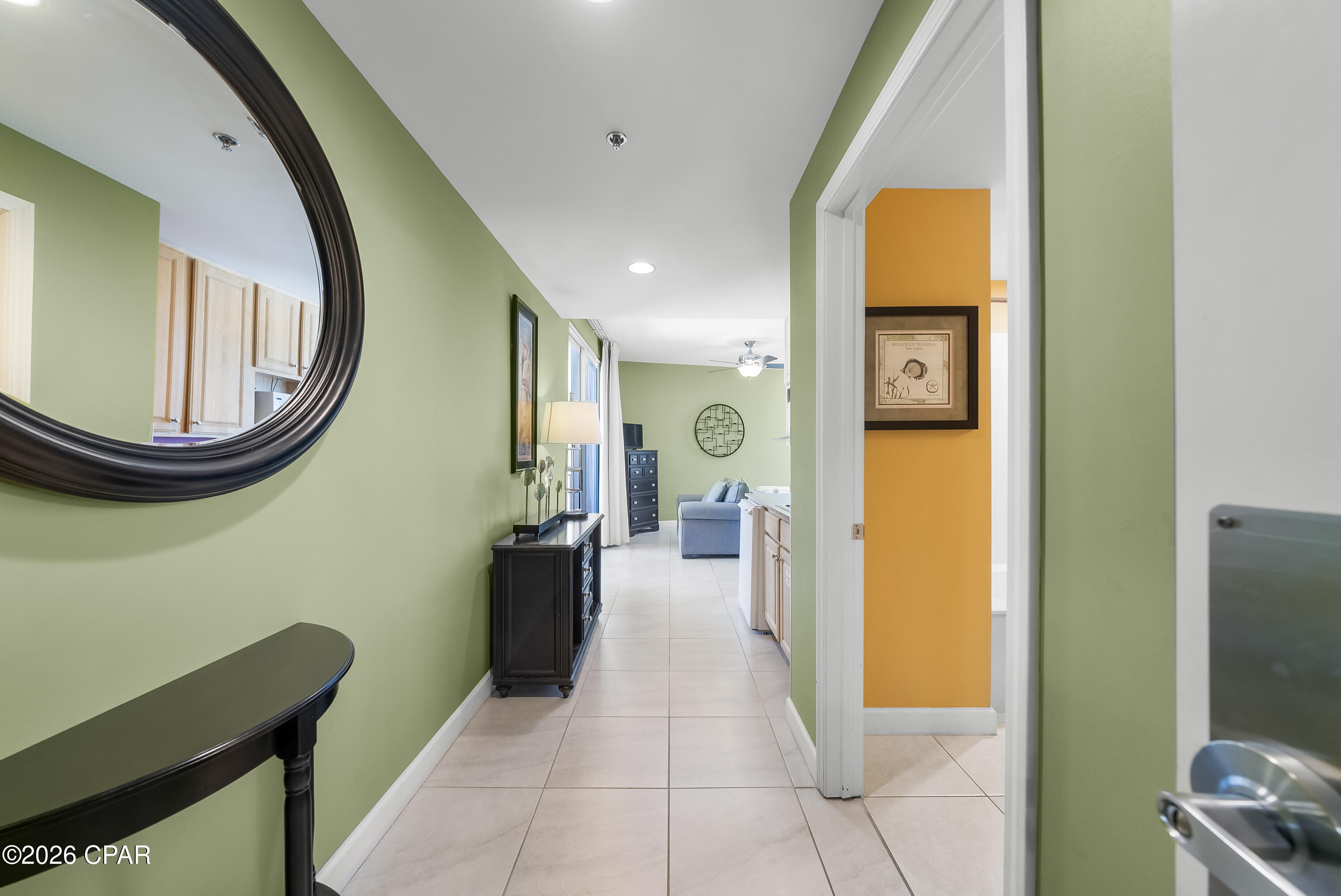 Splash Condo - Residential