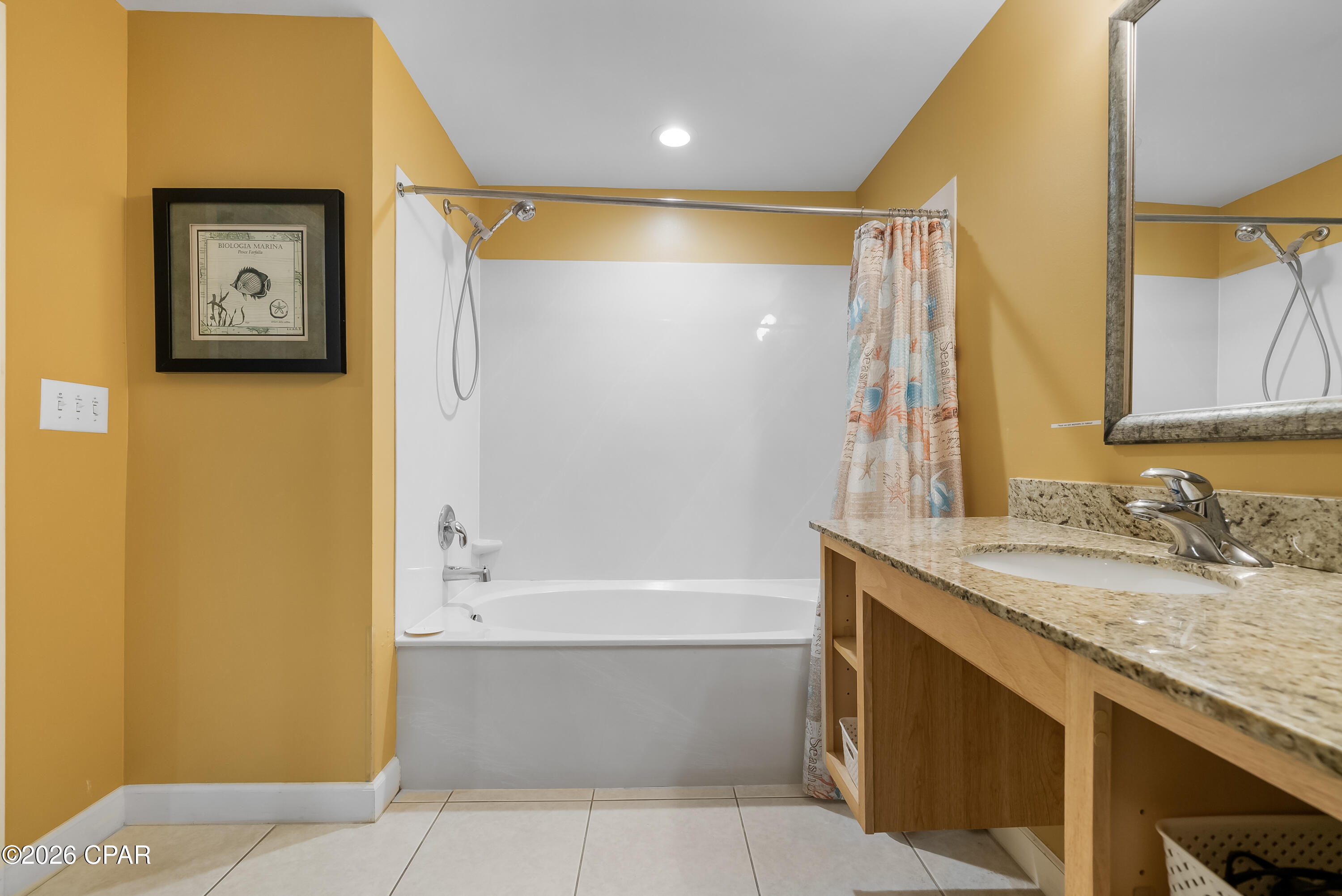 Splash Condo - Residential