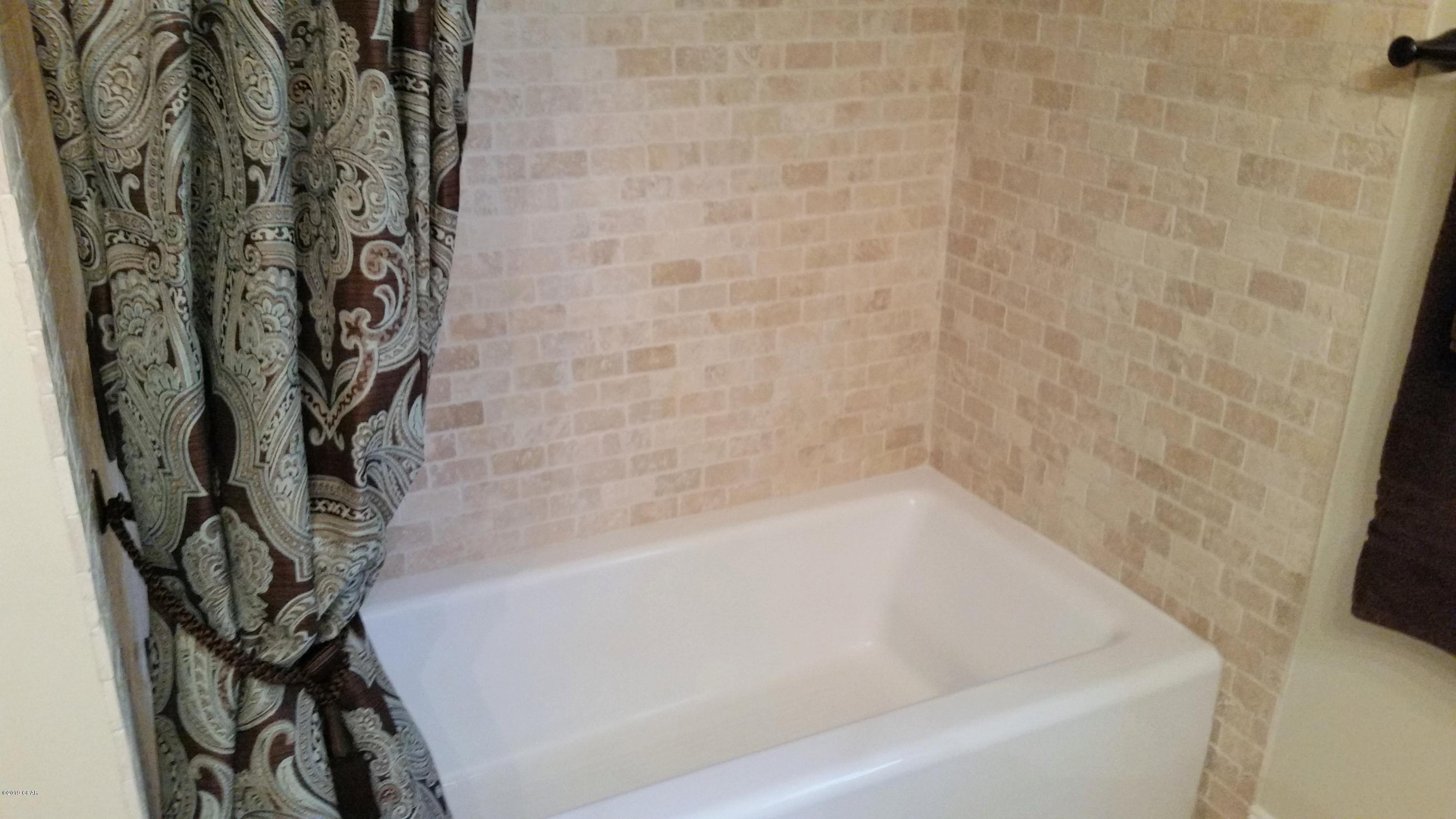 Pretty Bayou Replat - Residential