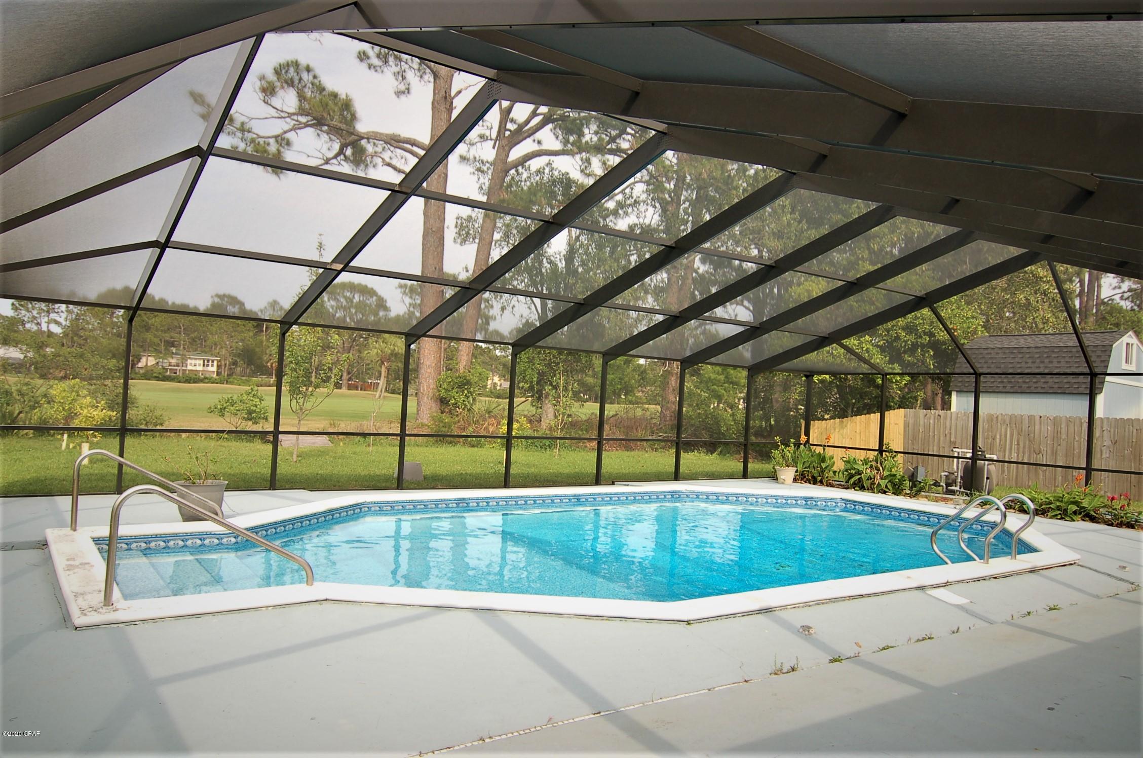 Colony Club - Residential