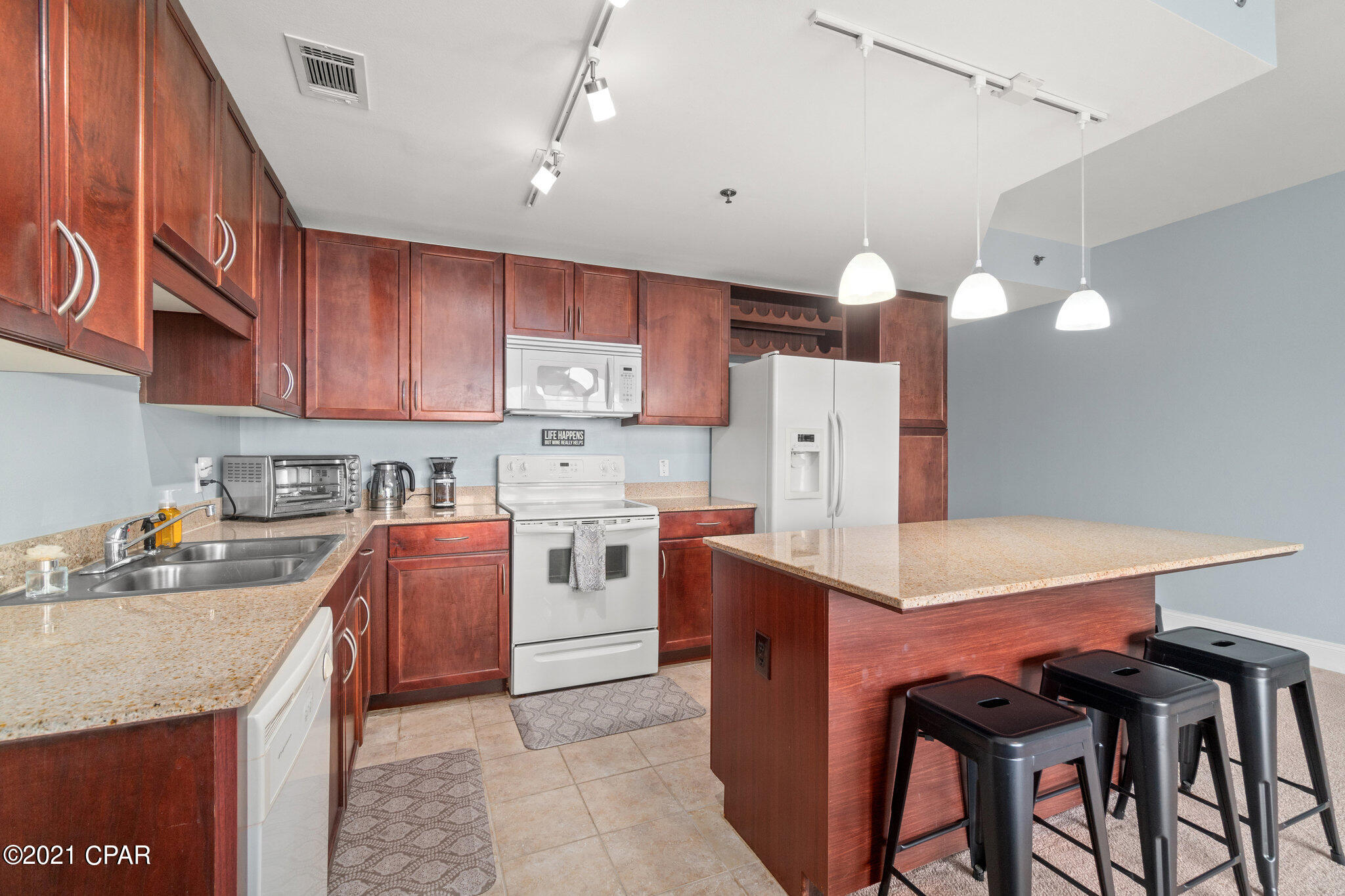 Laketown Wharf - Residential