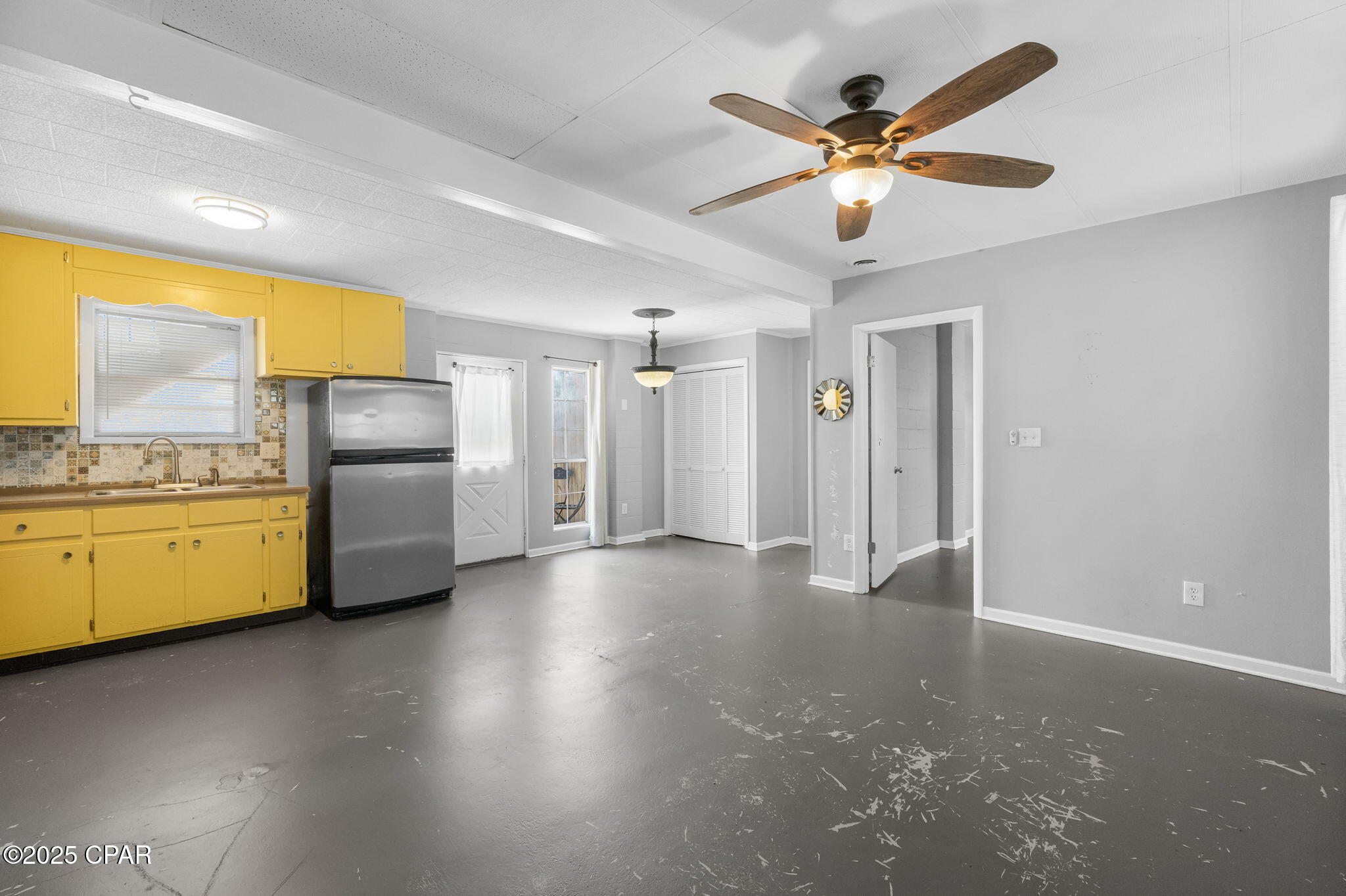 Kiska Beach - Residential