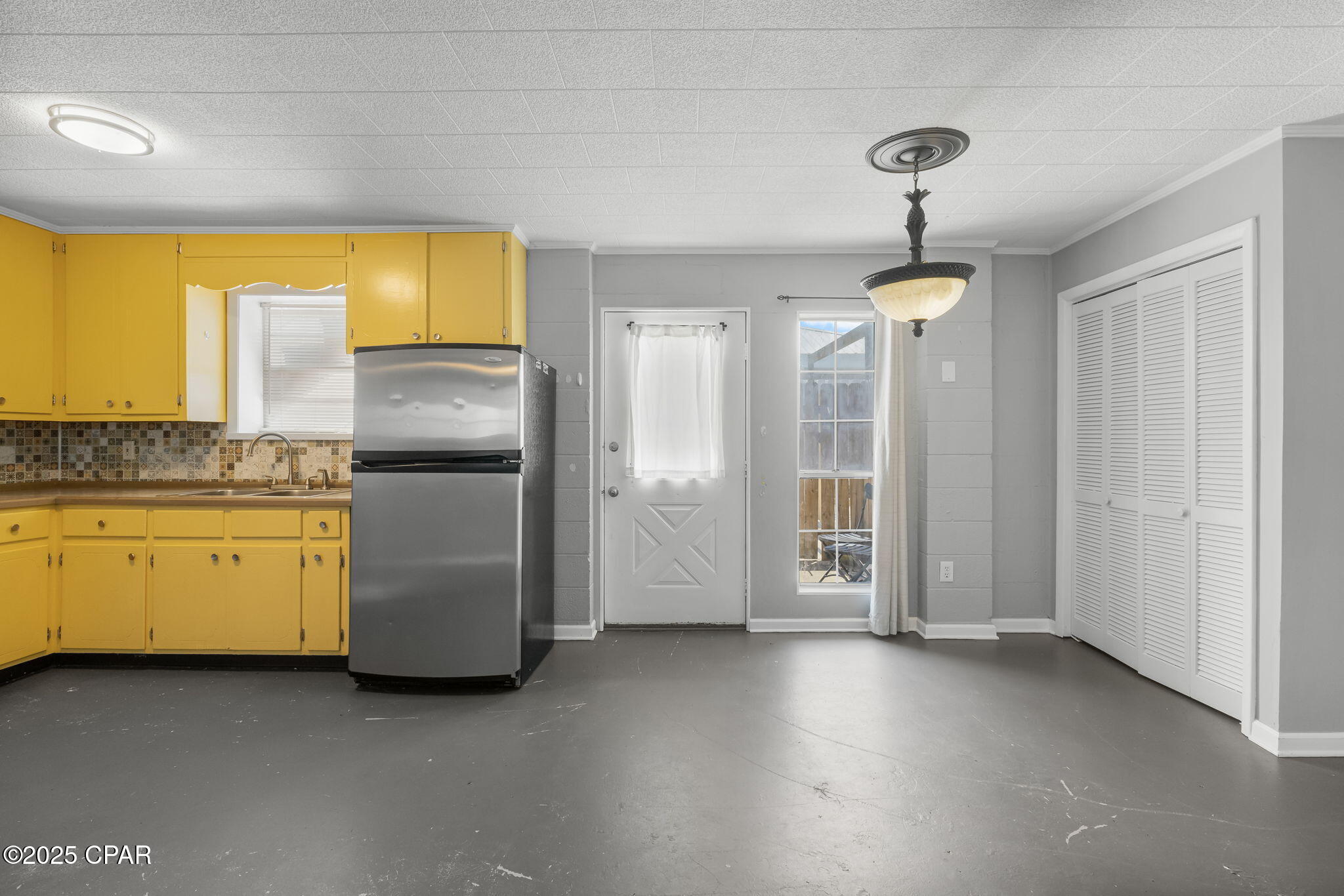 Kiska Beach - Residential