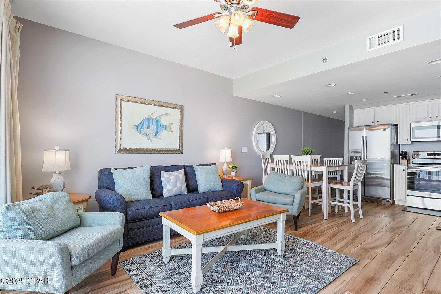 Splash Condo - Residential