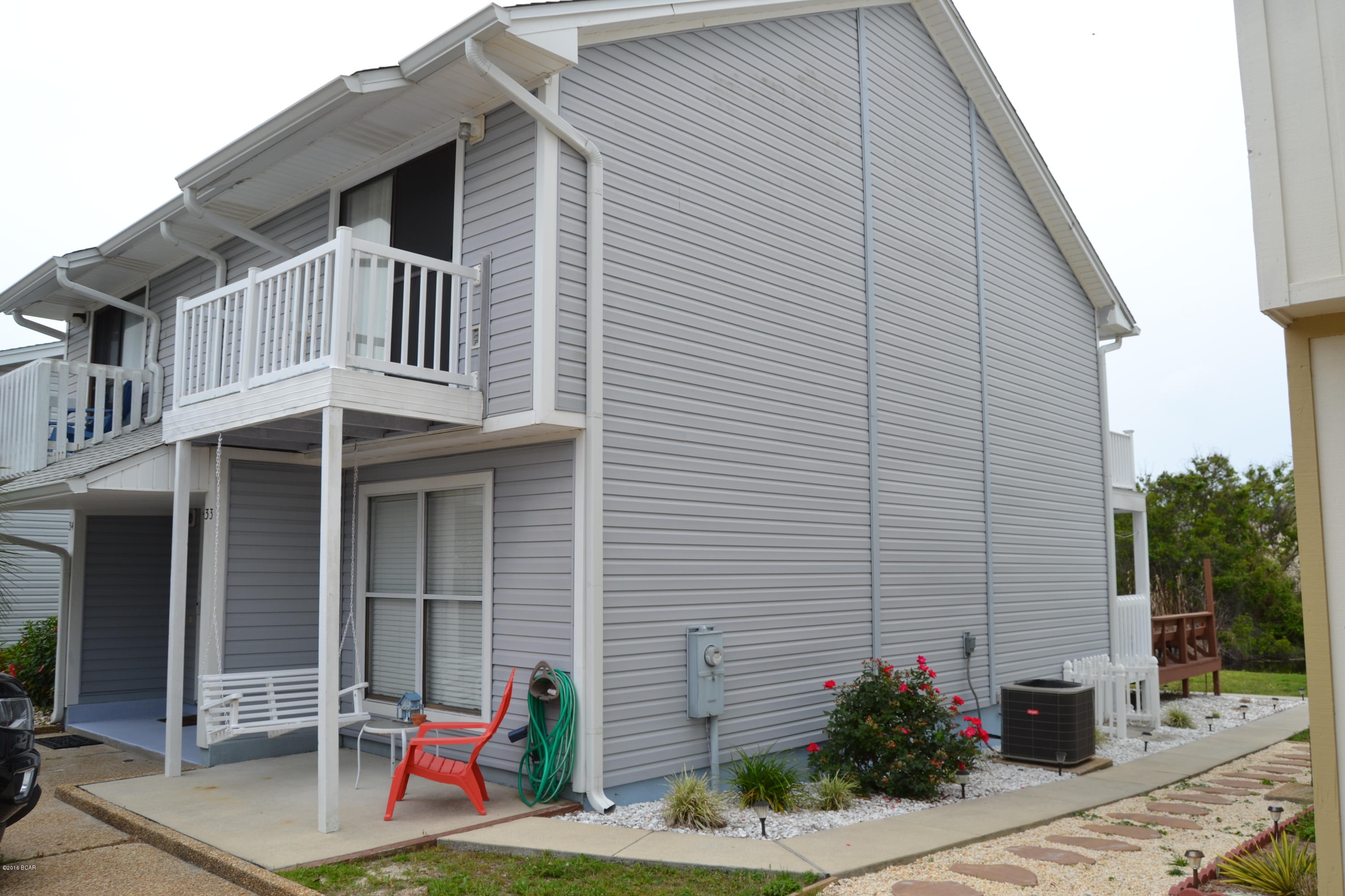 Villa Chateaus - Residential