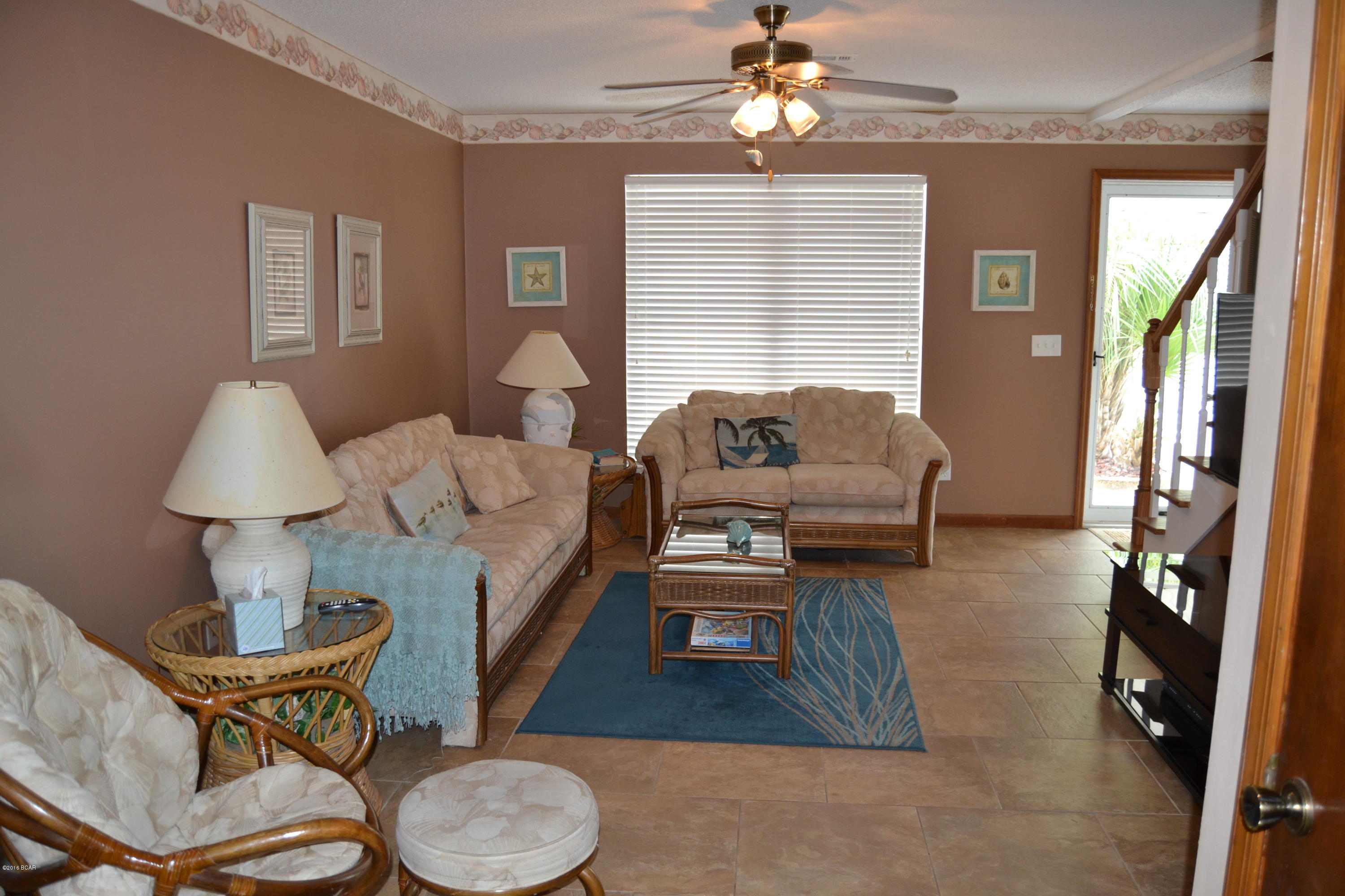 Villa Chateaus - Residential