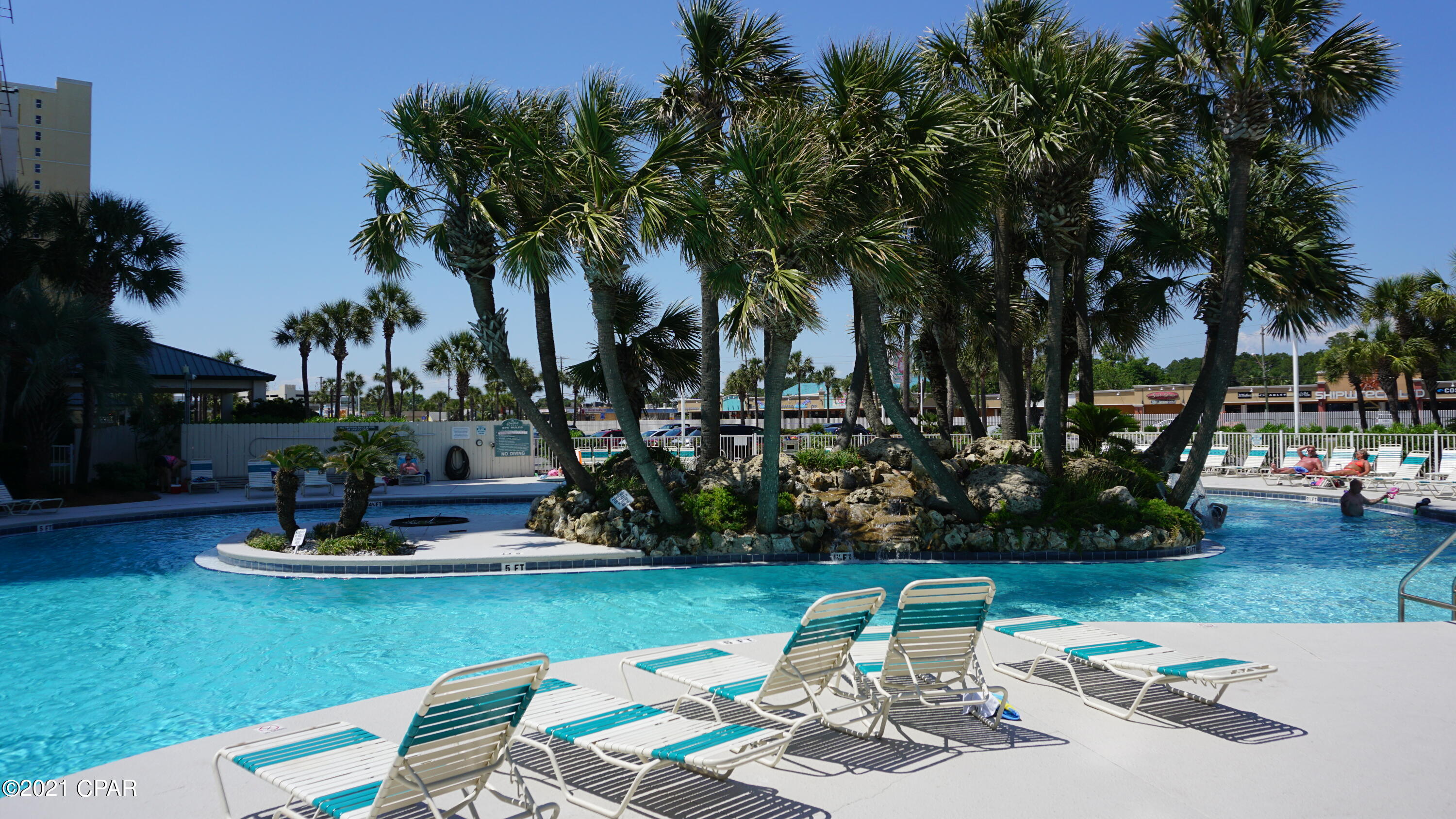 Long Beach Towers I - Residential