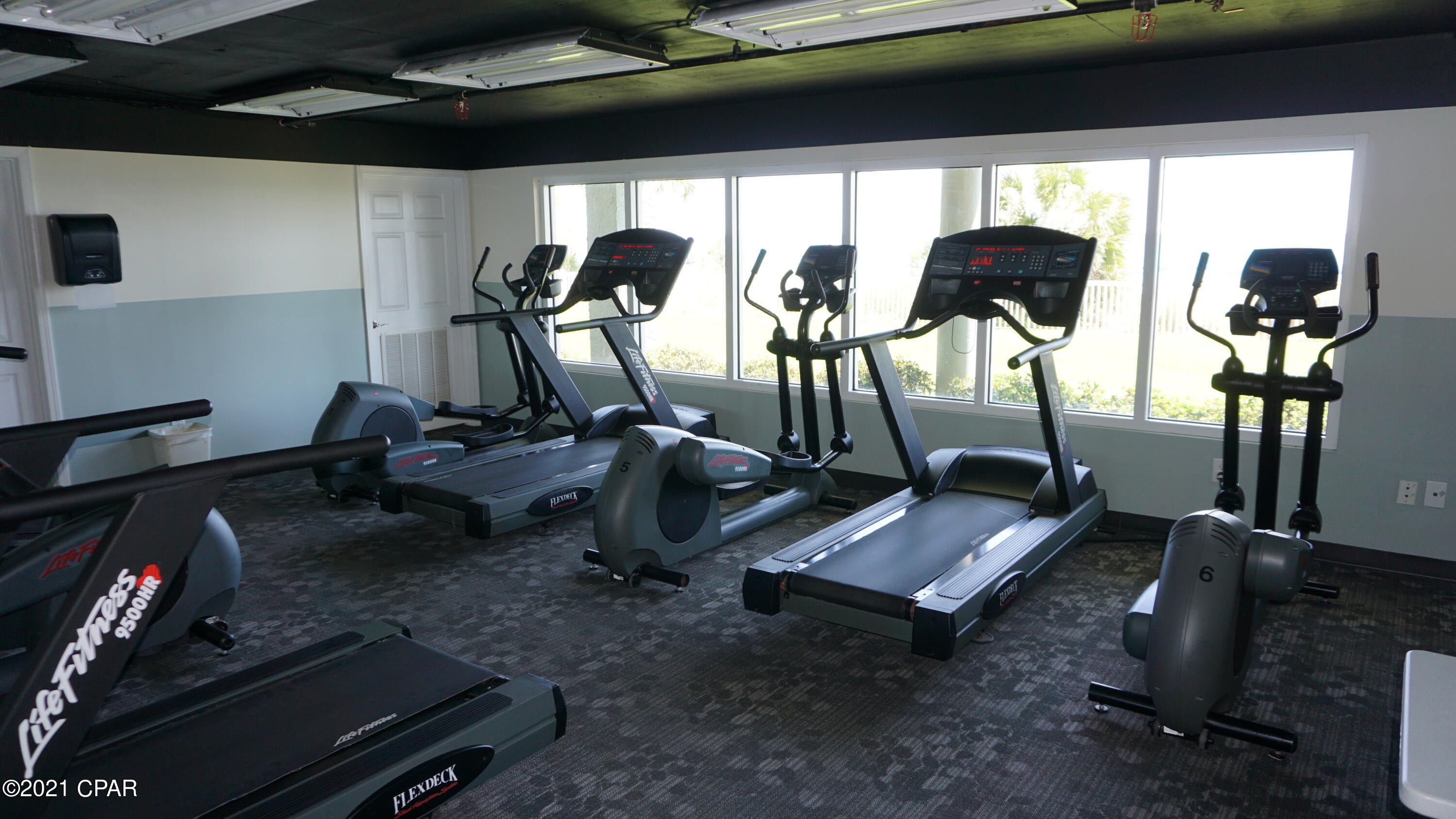 Long Beach Towers I - Residential