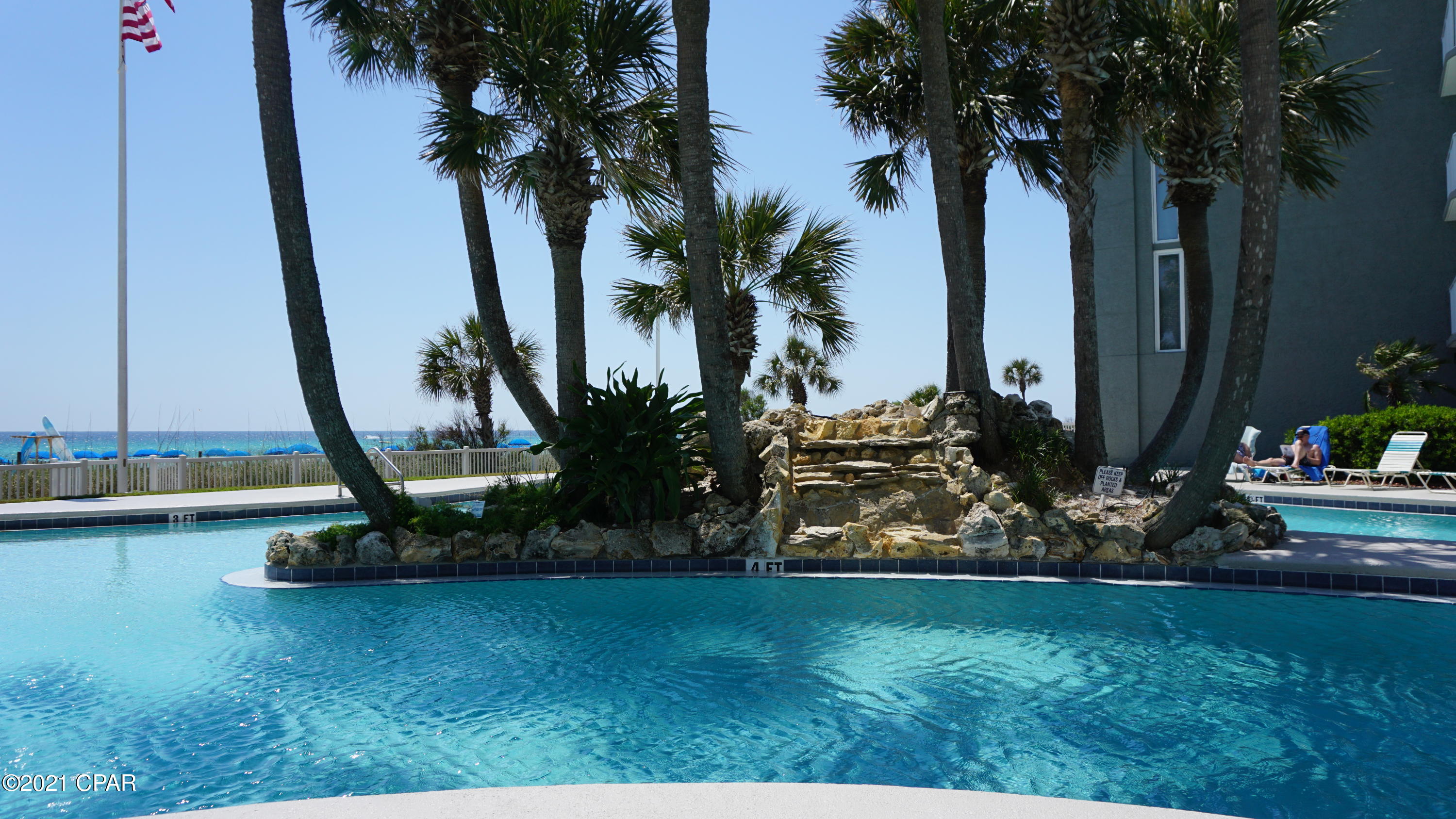 Long Beach Towers I - Residential