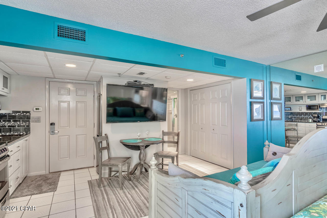 Long Beach Towers I - Residential