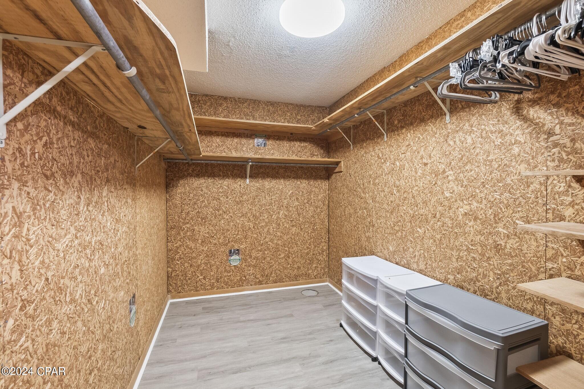 Colony Club Hrbr Ph 1 - Residential