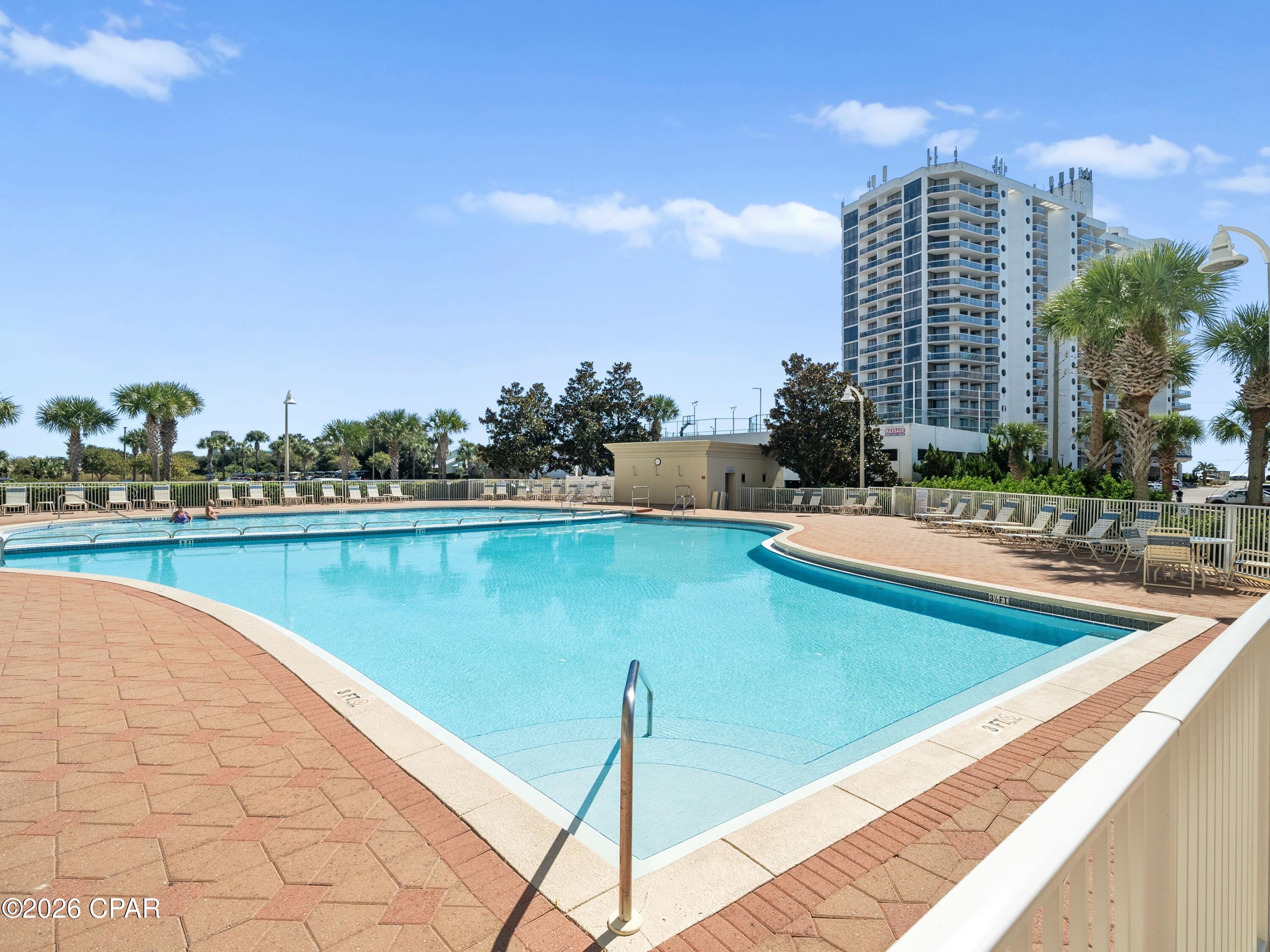 Ariel Dunes I - Residential