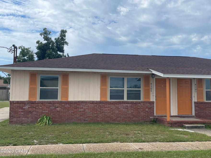 Roomy 3 bedroom, 2 bath duplex in St. Andrews area. Vinyl plank through out. Recessed lights, ceiling fans, W/D hookup. Central heat and air. Close to Gulf Coast State College and FSU. Minutes to the beach and Navy Base. Neat and clean, no pets.