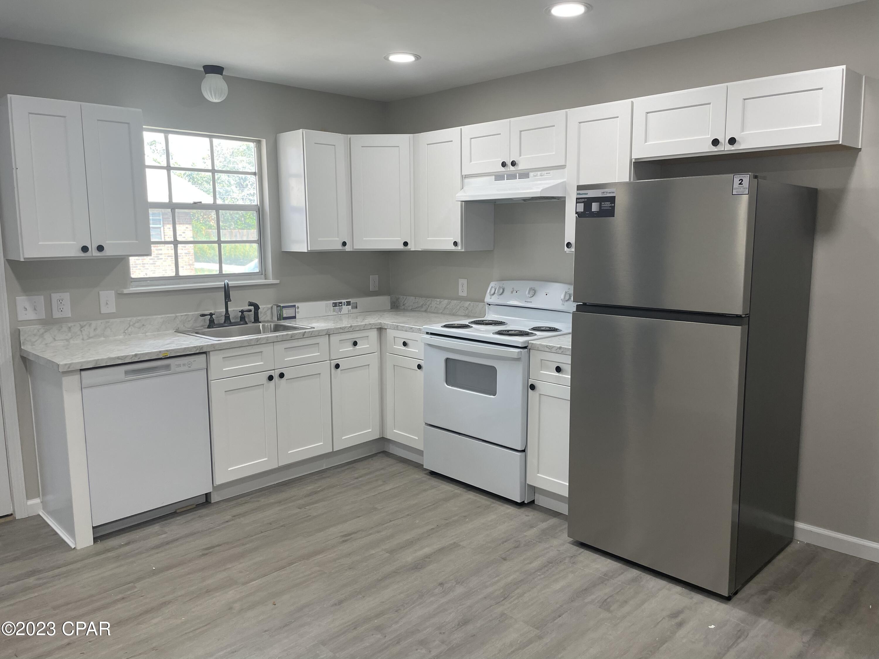 [No Recorded Subdiv] - Residential Lease