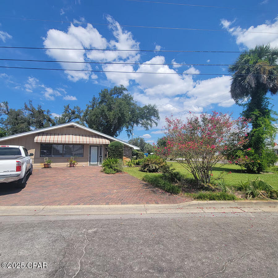 [No Recorded Subdiv] - Residential Lease