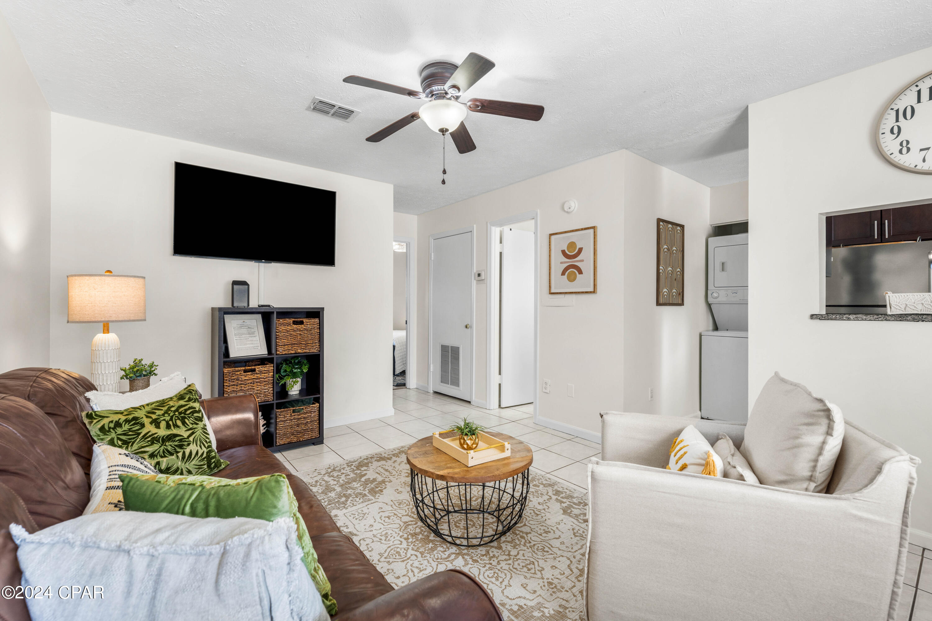 Panama City Beach, Florida 32413, United States, 2 Bedrooms Bedrooms, ,1 BathroomBathrooms,Residential,Pending,61056