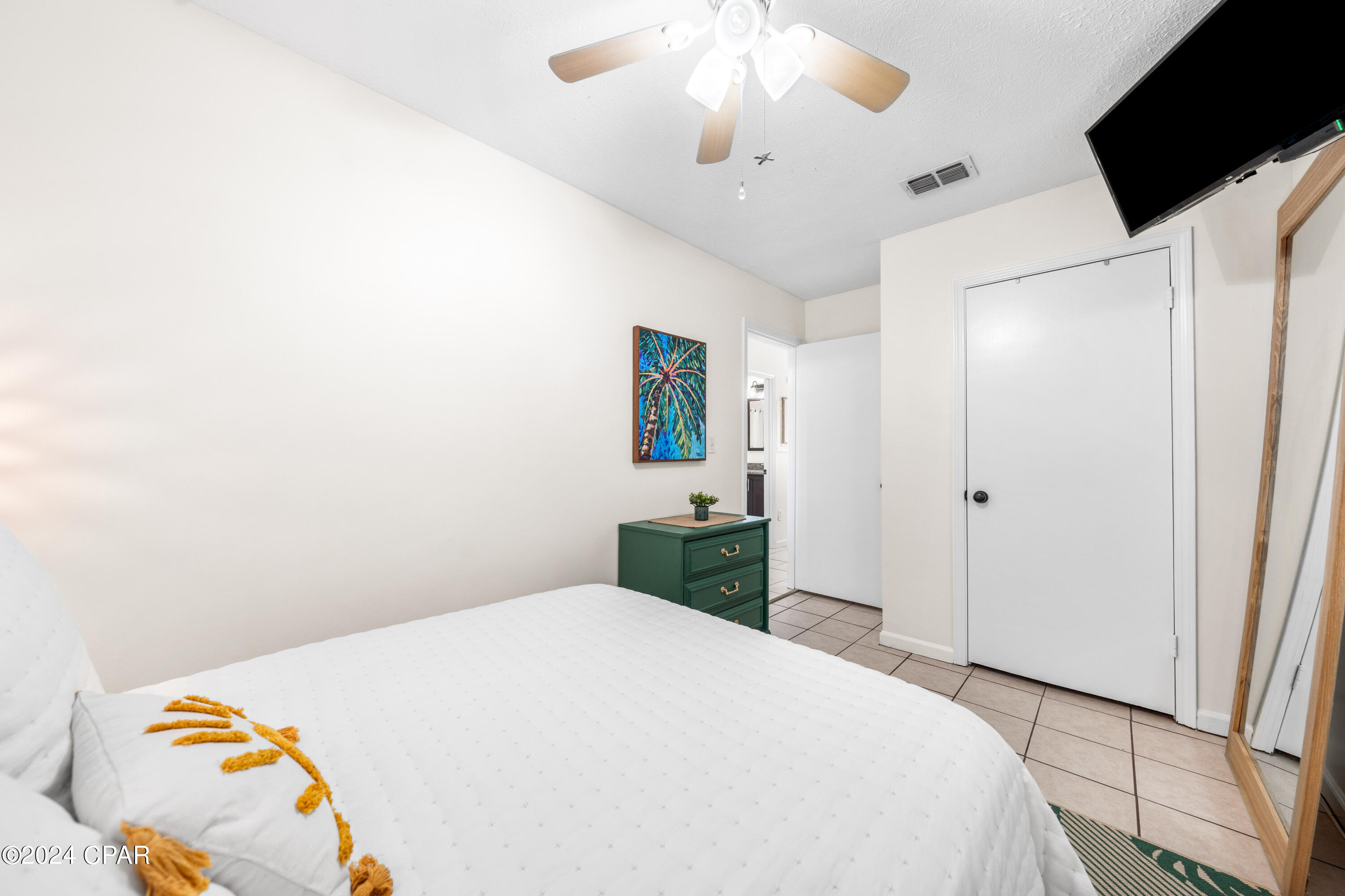 Panama City Beach, Florida 32413, United States, 2 Bedrooms Bedrooms, ,1 BathroomBathrooms,Residential,Pending,61056