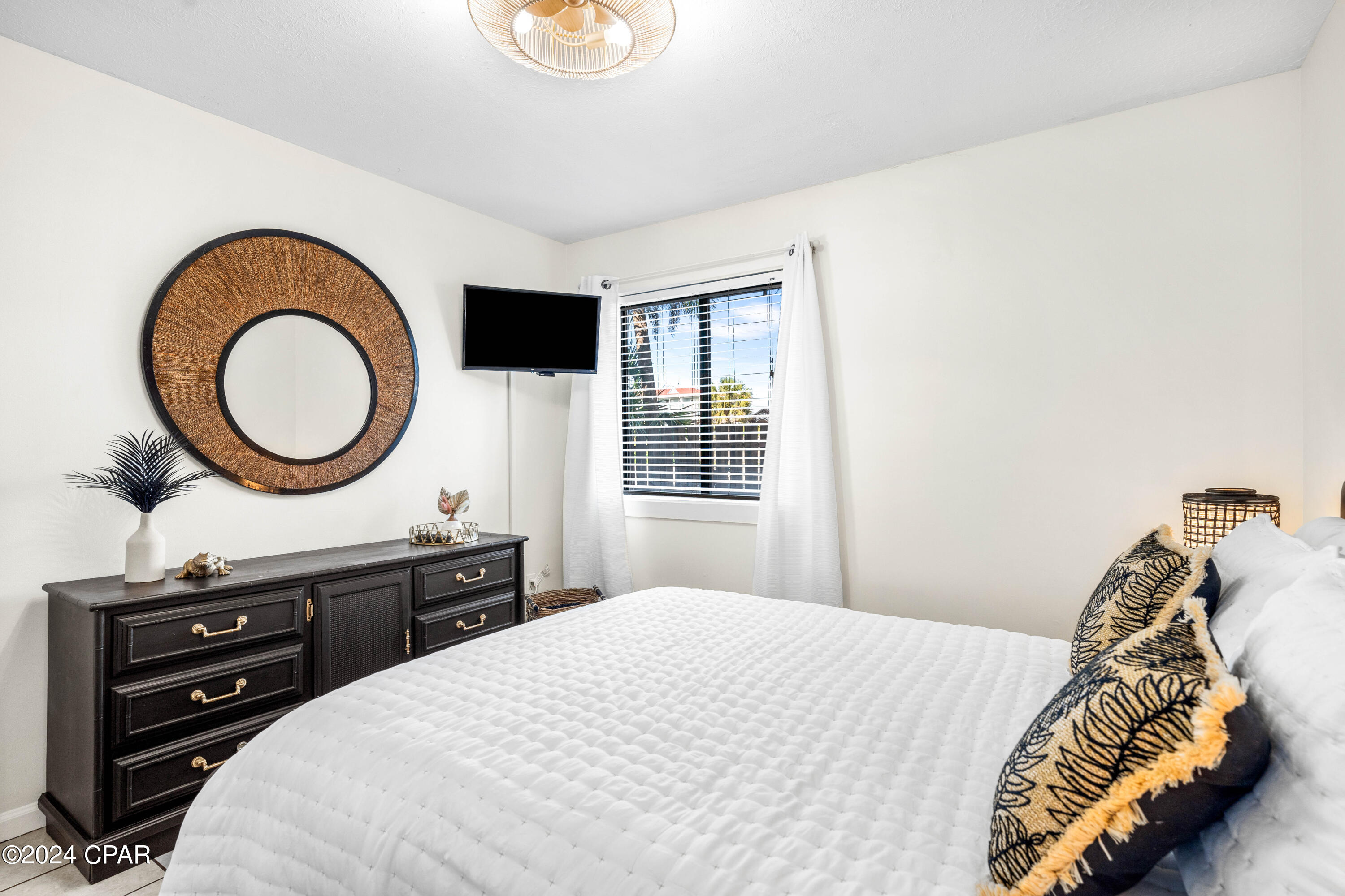 Panama City Beach, Florida 32413, United States, 2 Bedrooms Bedrooms, ,1 BathroomBathrooms,Residential,Pending,61056