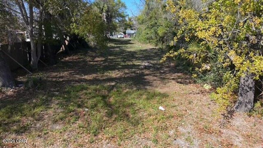 Go show, vacant cleared lot, ready for new construction.  Time to build your 1st home, great for investor to build rental property.