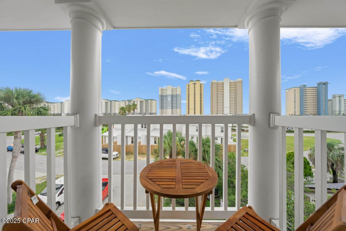 Long Beach 3rd - Residential