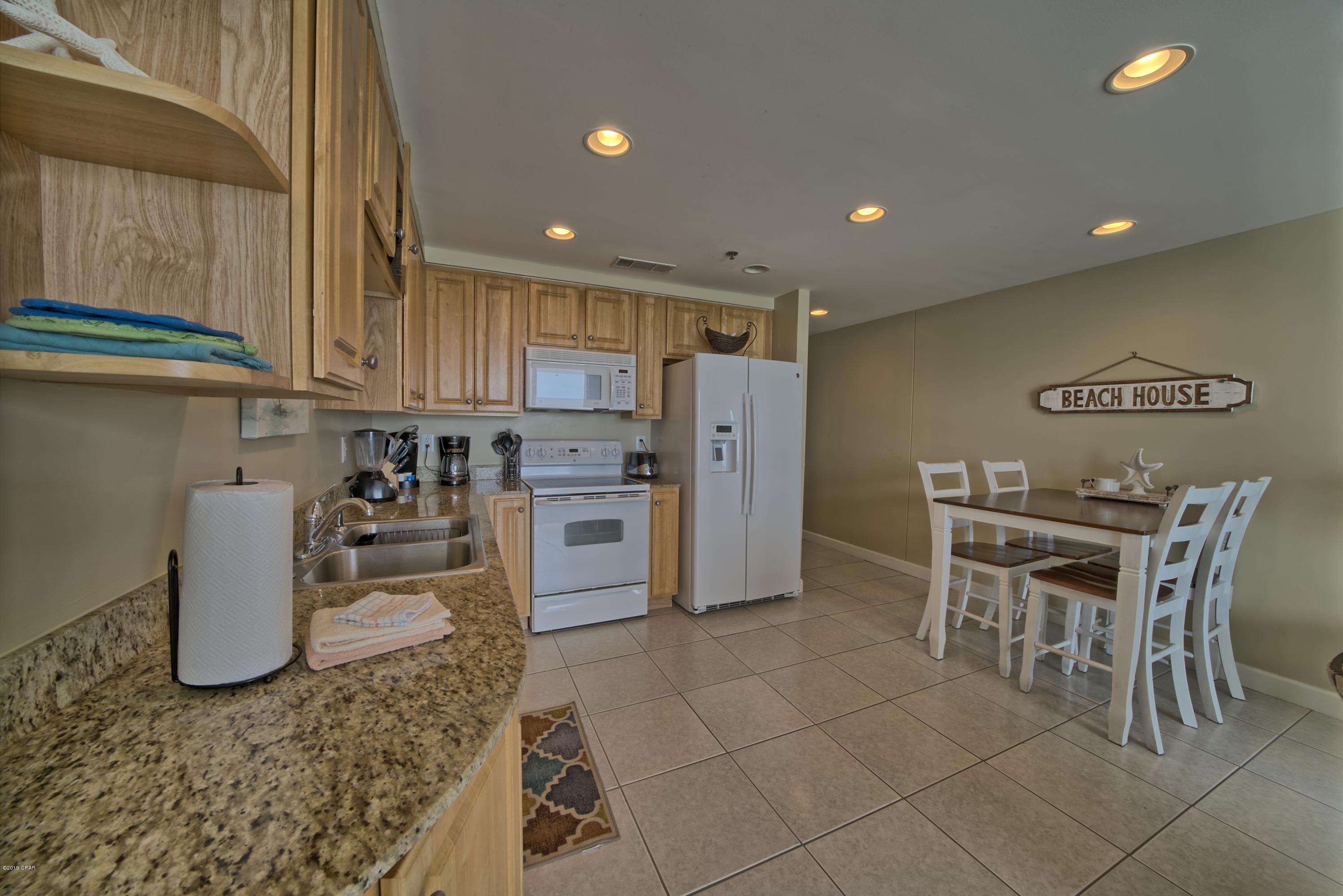 Splash Condo - Residential