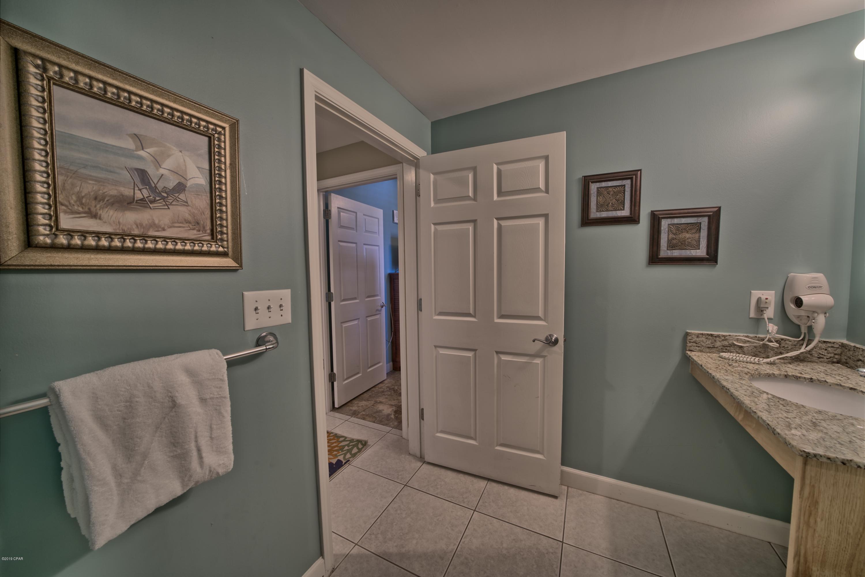 Splash Condo - Residential