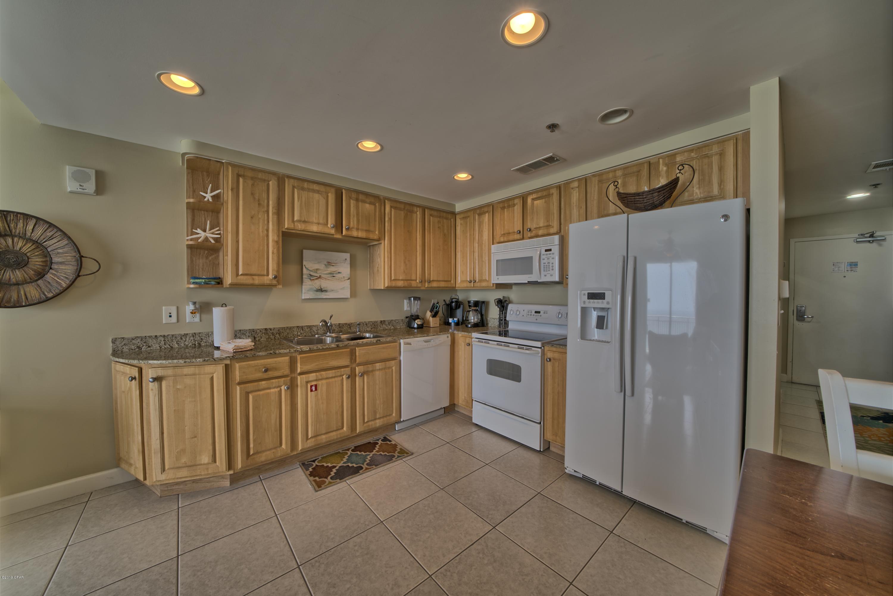 Splash Condo - Residential