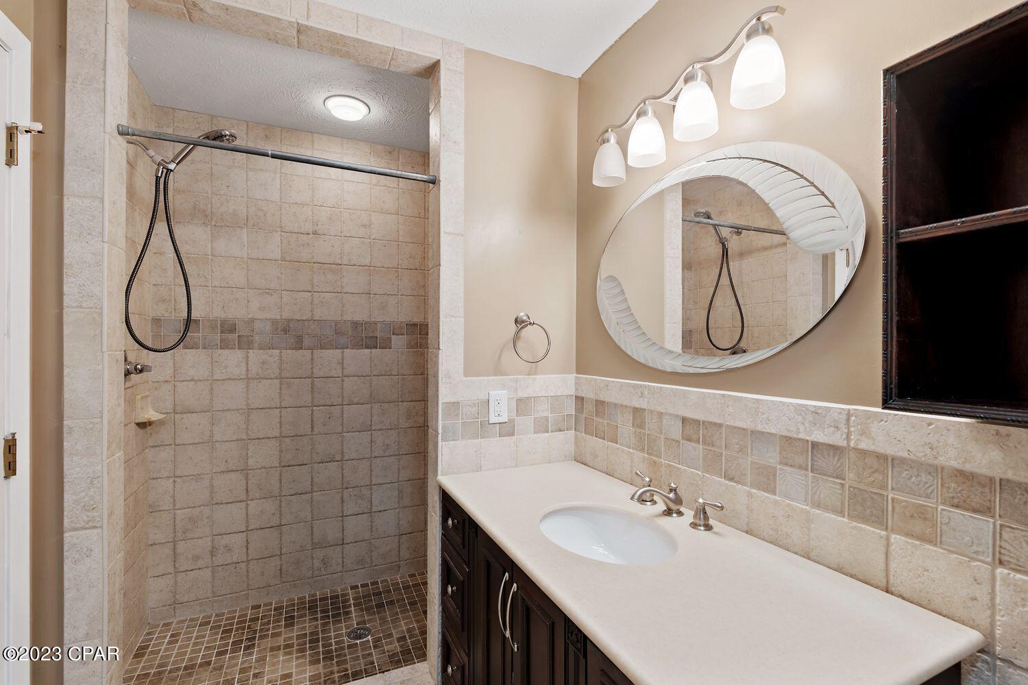 North Lagoon Heights - Residential