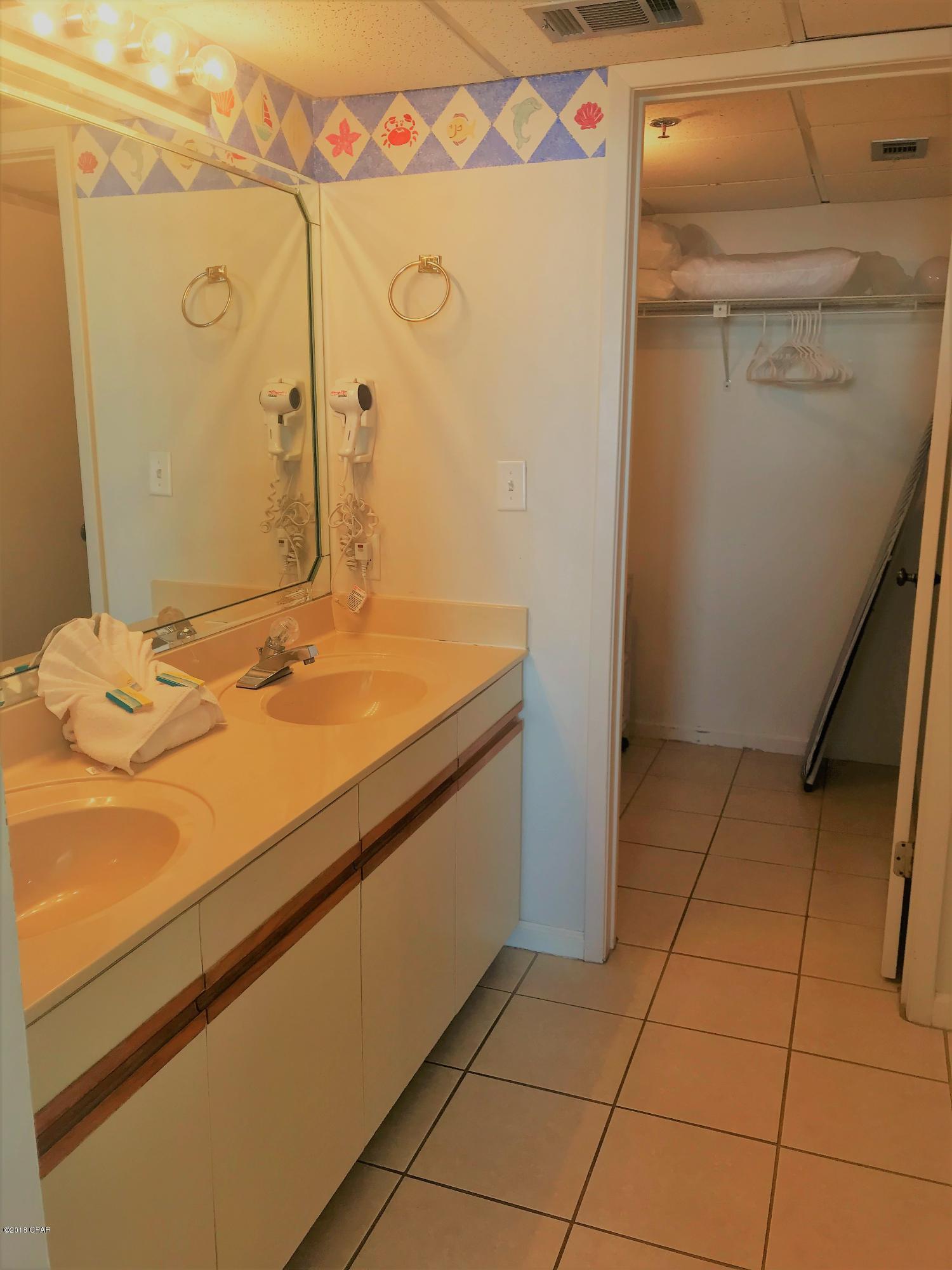 Edgewater Tower III - Residential