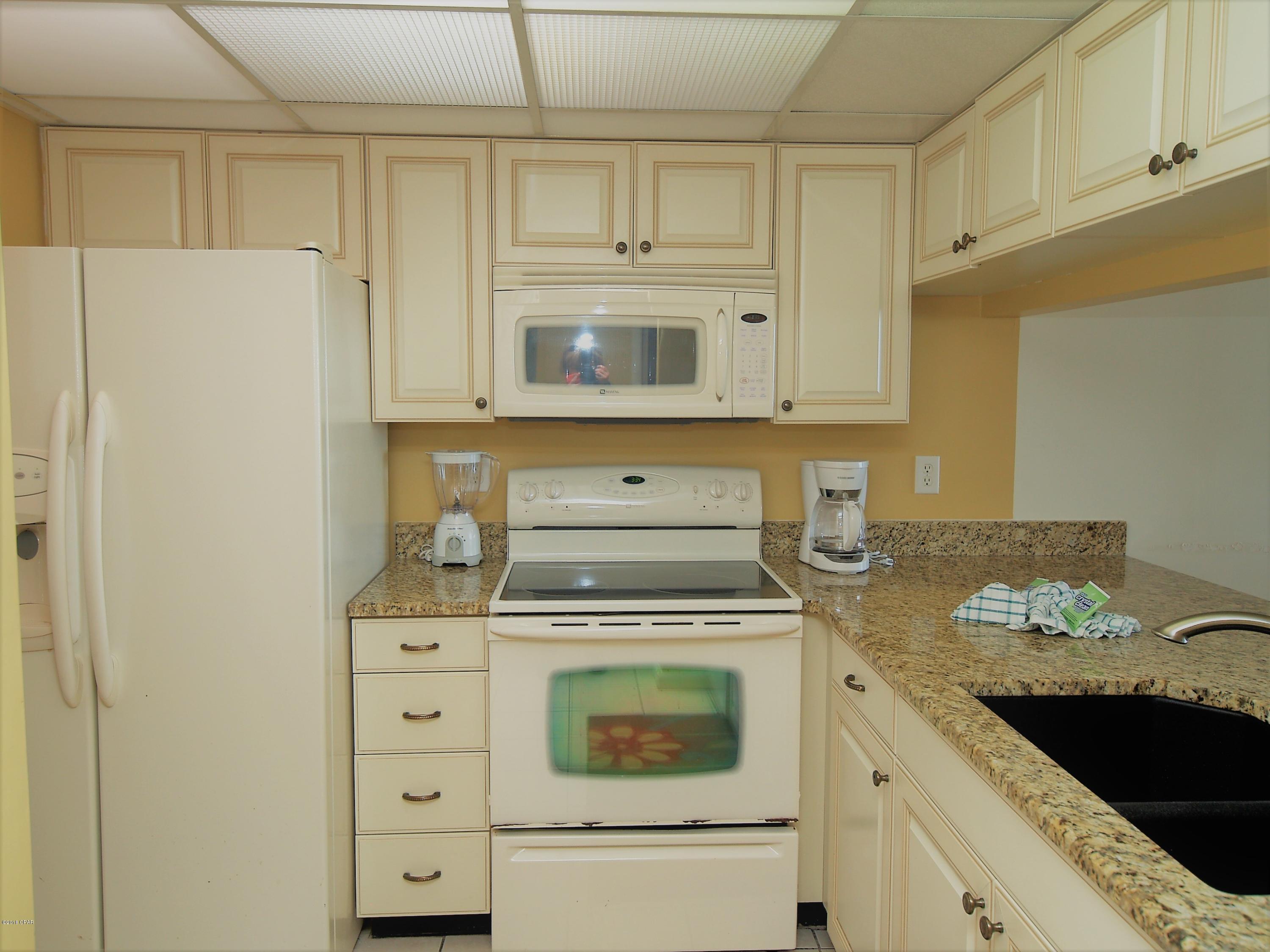 Edgewater Tower III - Residential