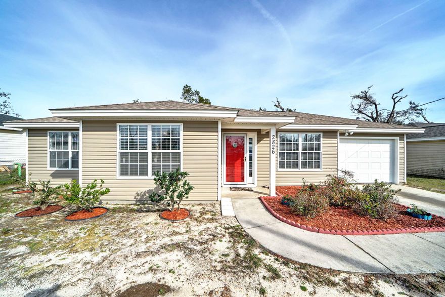 Walking distance to Hiland Park Elem and great starter home!! New roof, new HVAC, new carpet throughout! All sizes are approximates, if important please verify.