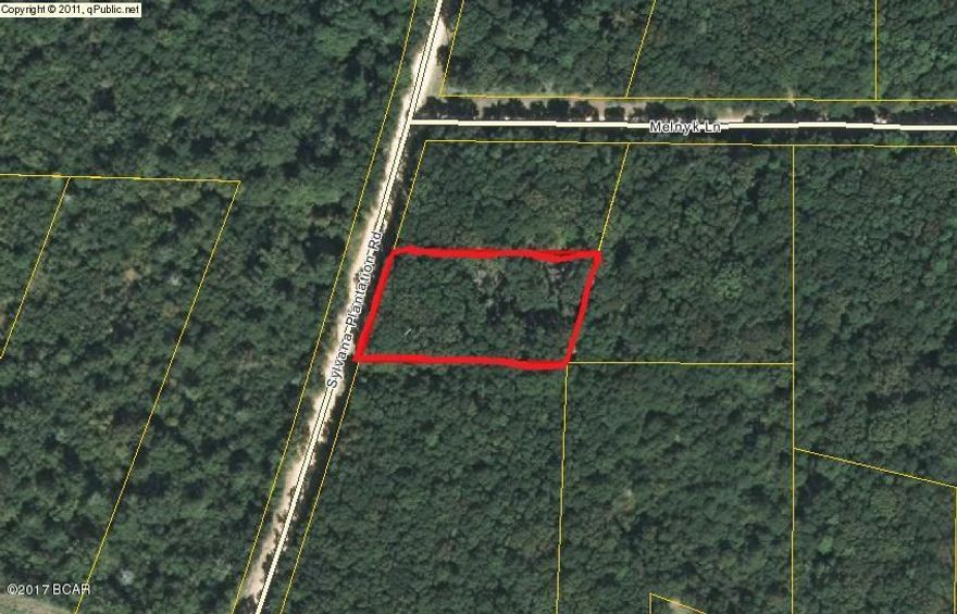 Over 140 feet of road frontage.  Excellent for building a home or putting a Manufactured home on. Friendly neighborhood and only a few miles from Greenwood.