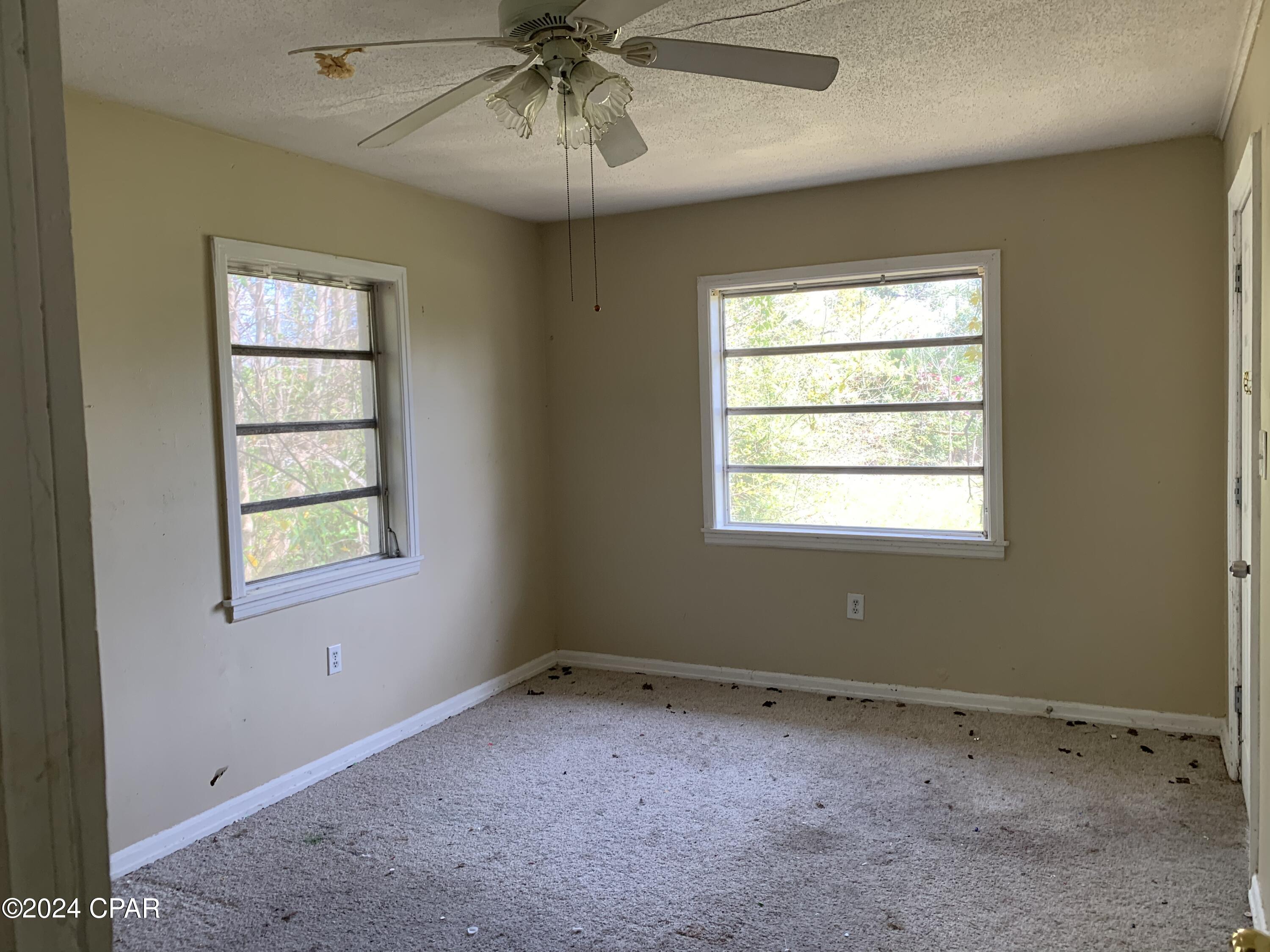 [No Recorded Subdiv] - Commercial Sale