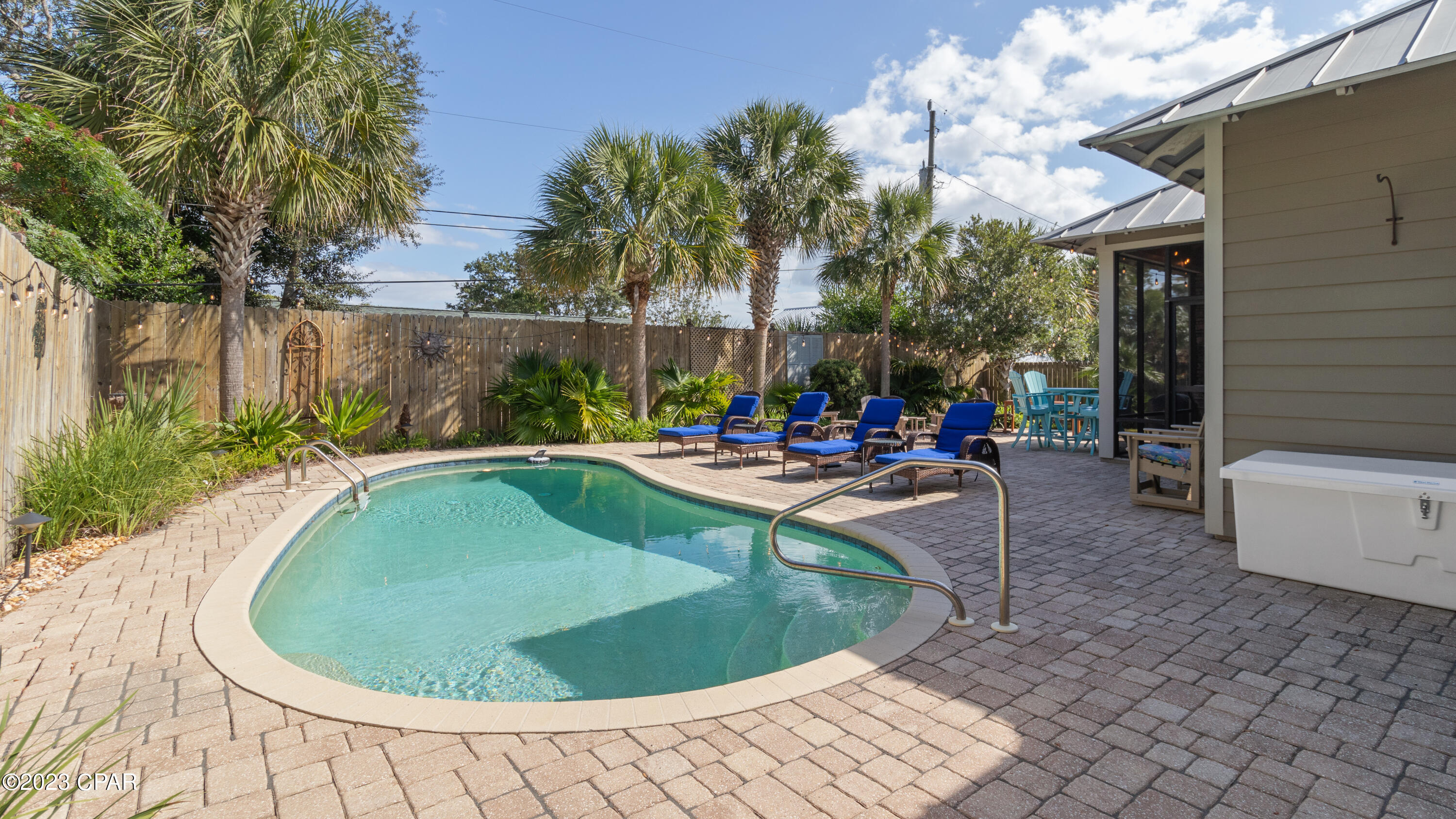 Santa Monica Beach - Residential