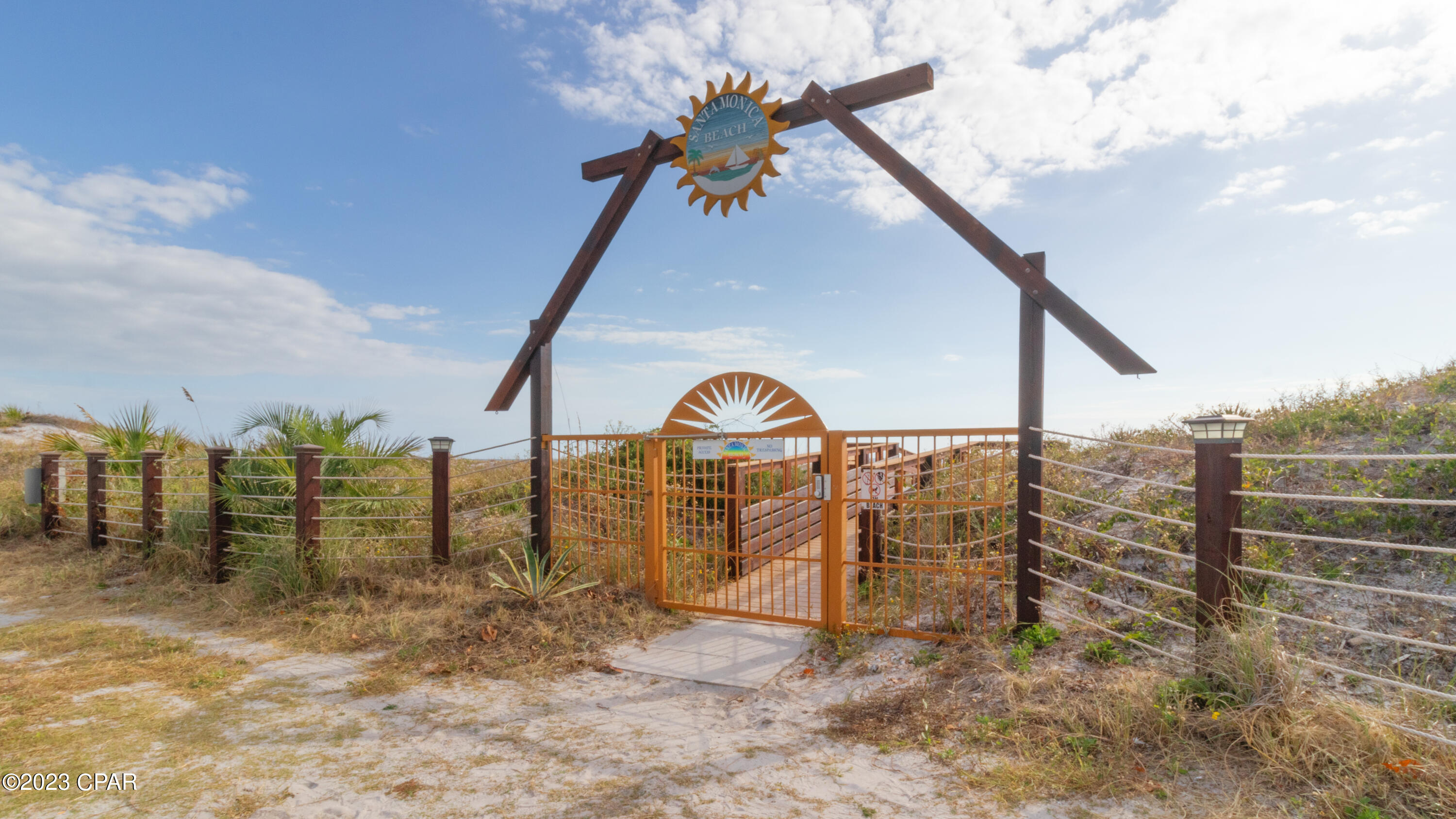 Santa Monica Beach - Residential