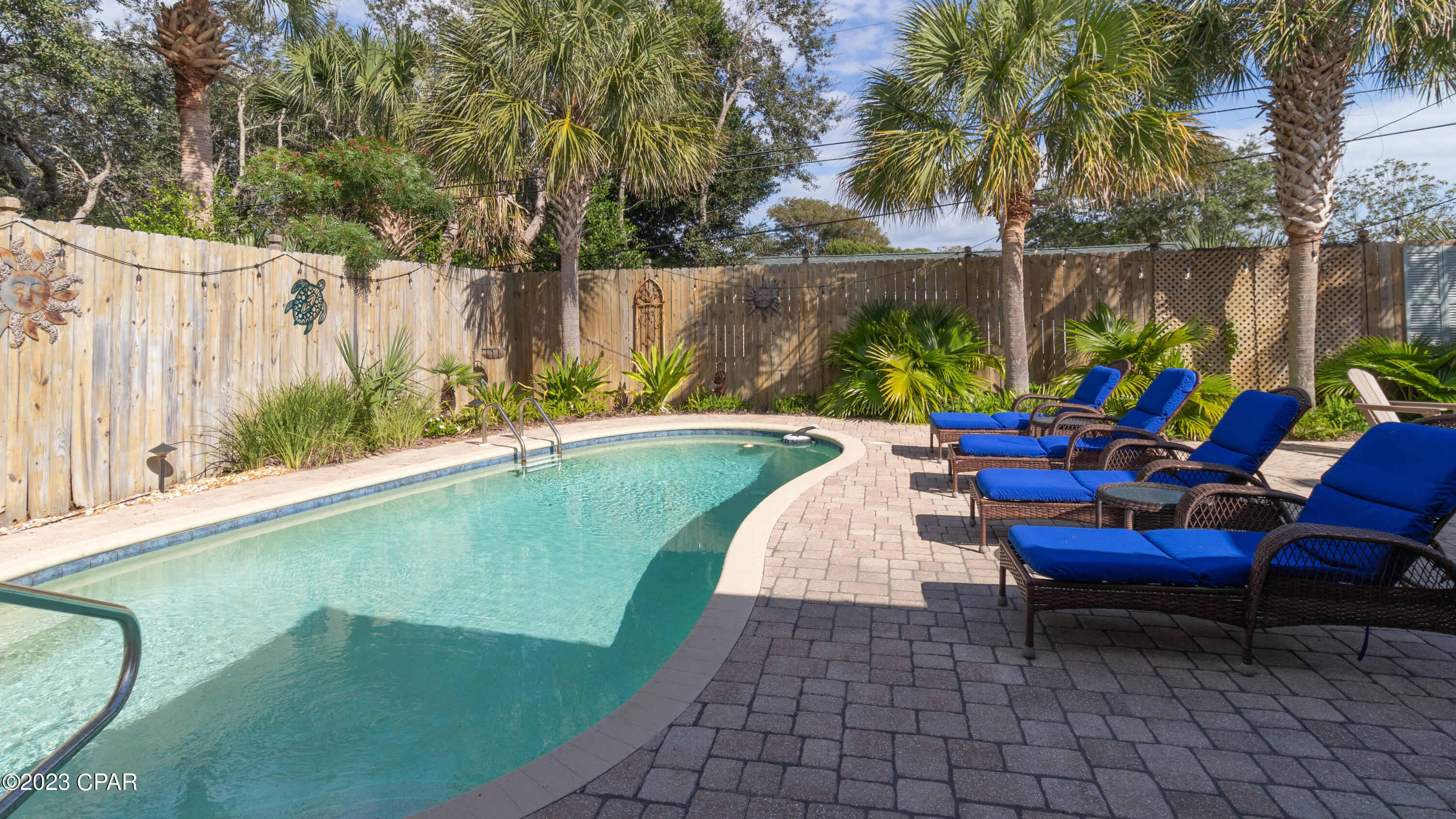 Santa Monica Beach - Residential