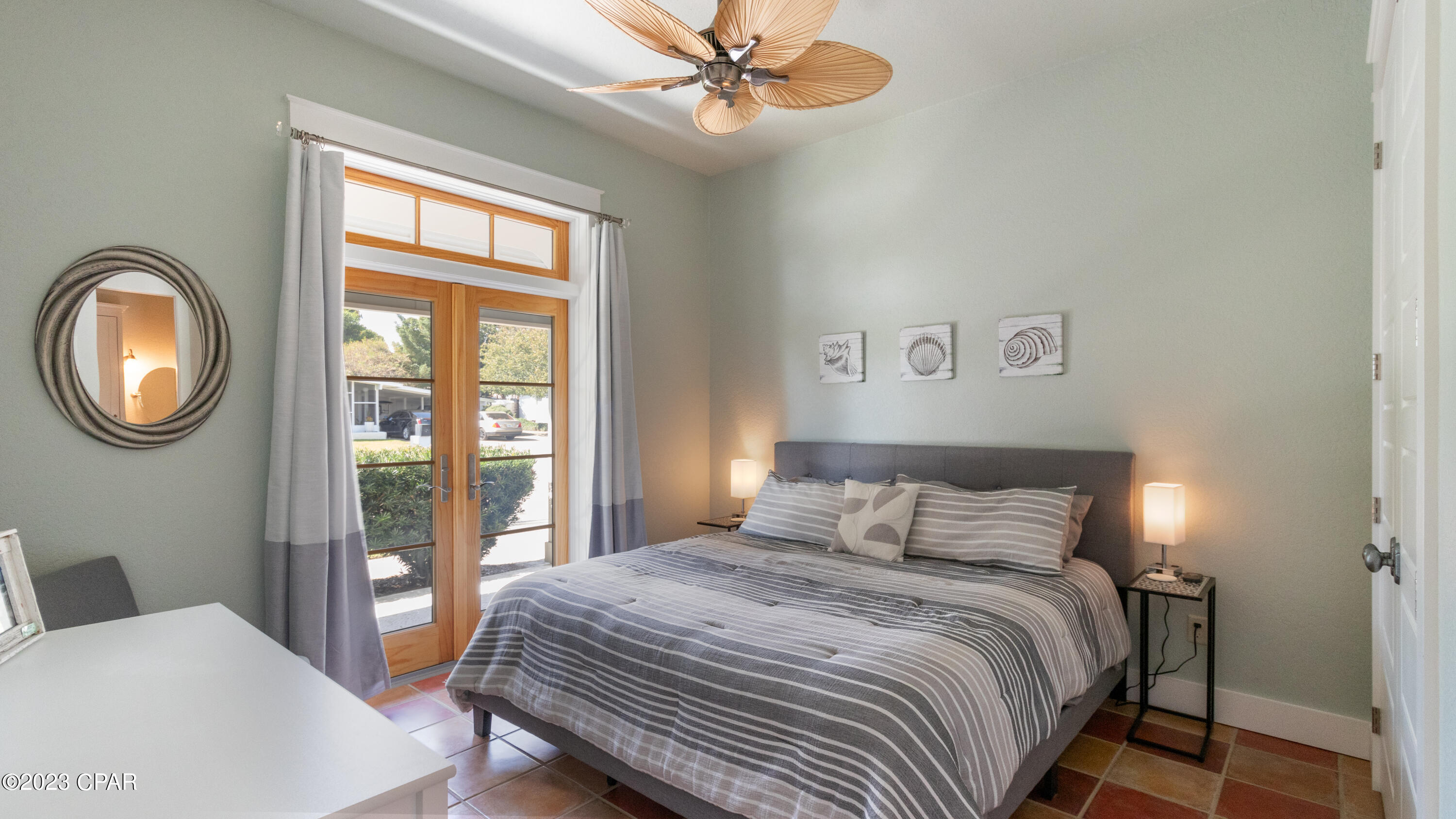 Santa Monica Beach - Residential