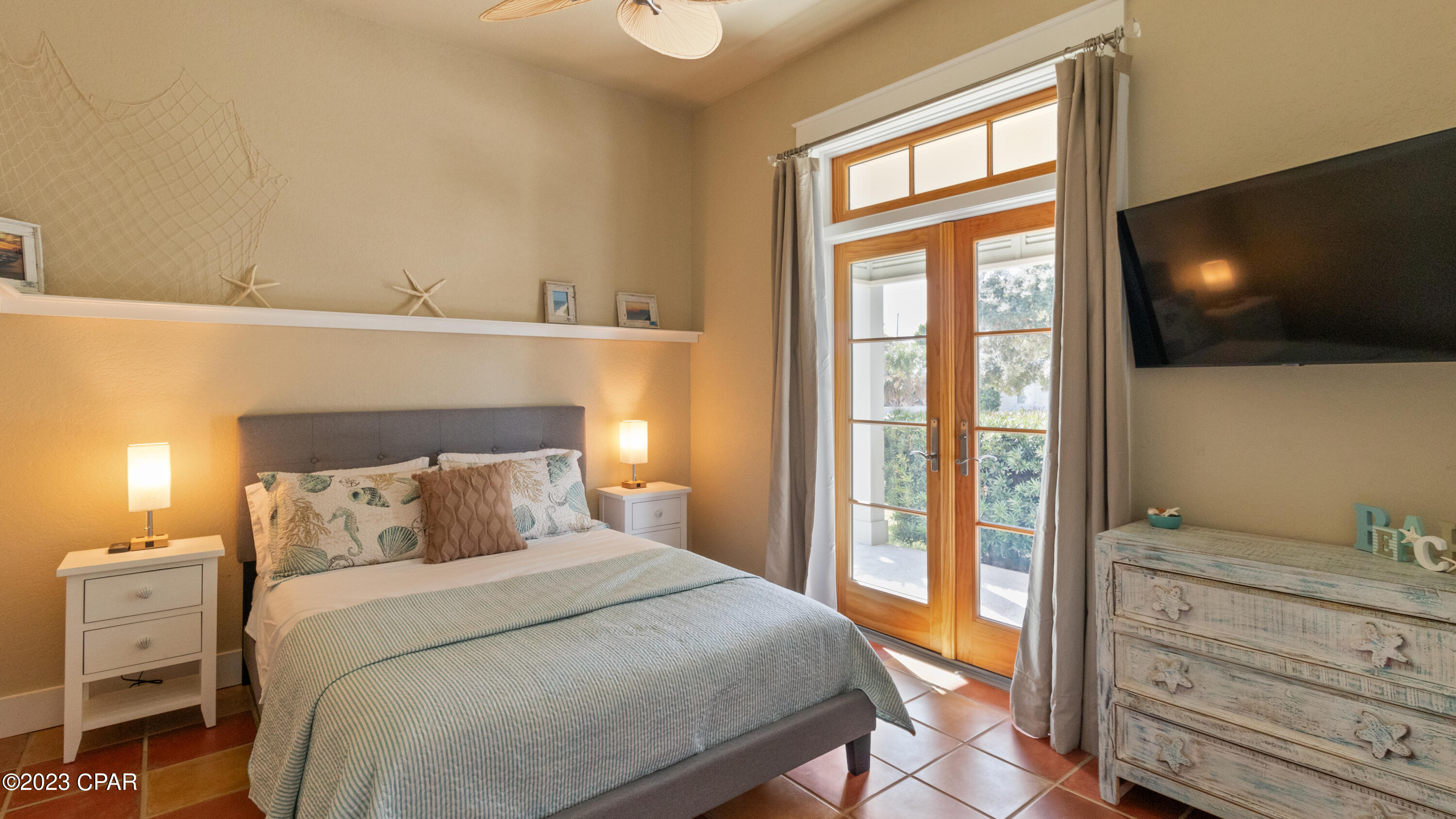 Santa Monica Beach - Residential