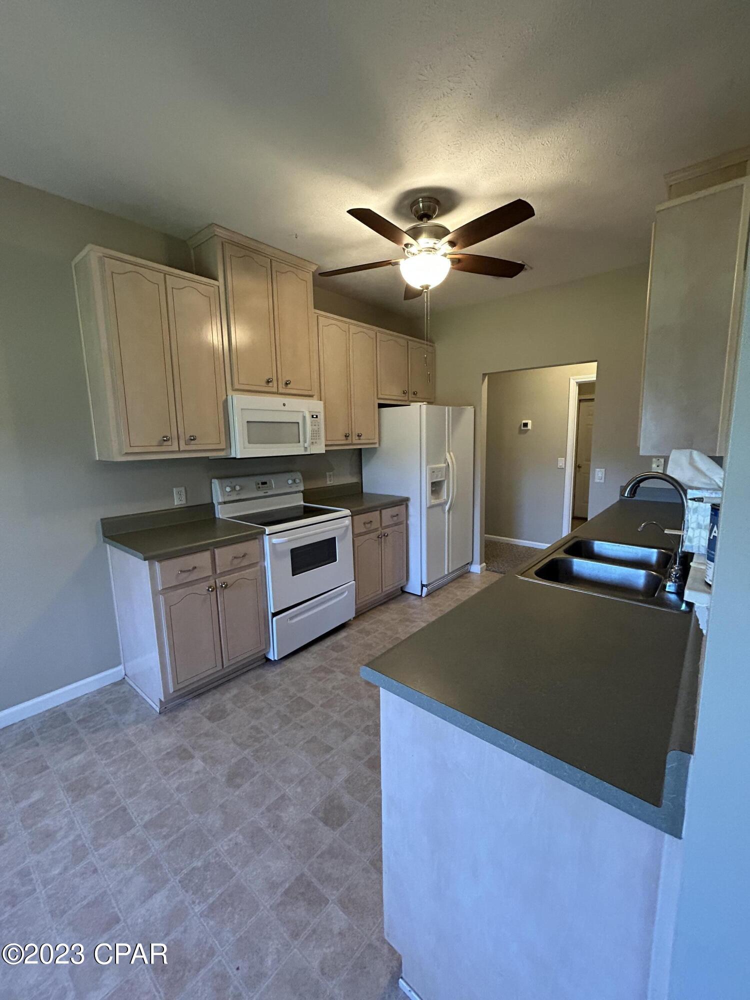 [No Recorded Subdiv] - Residential Lease