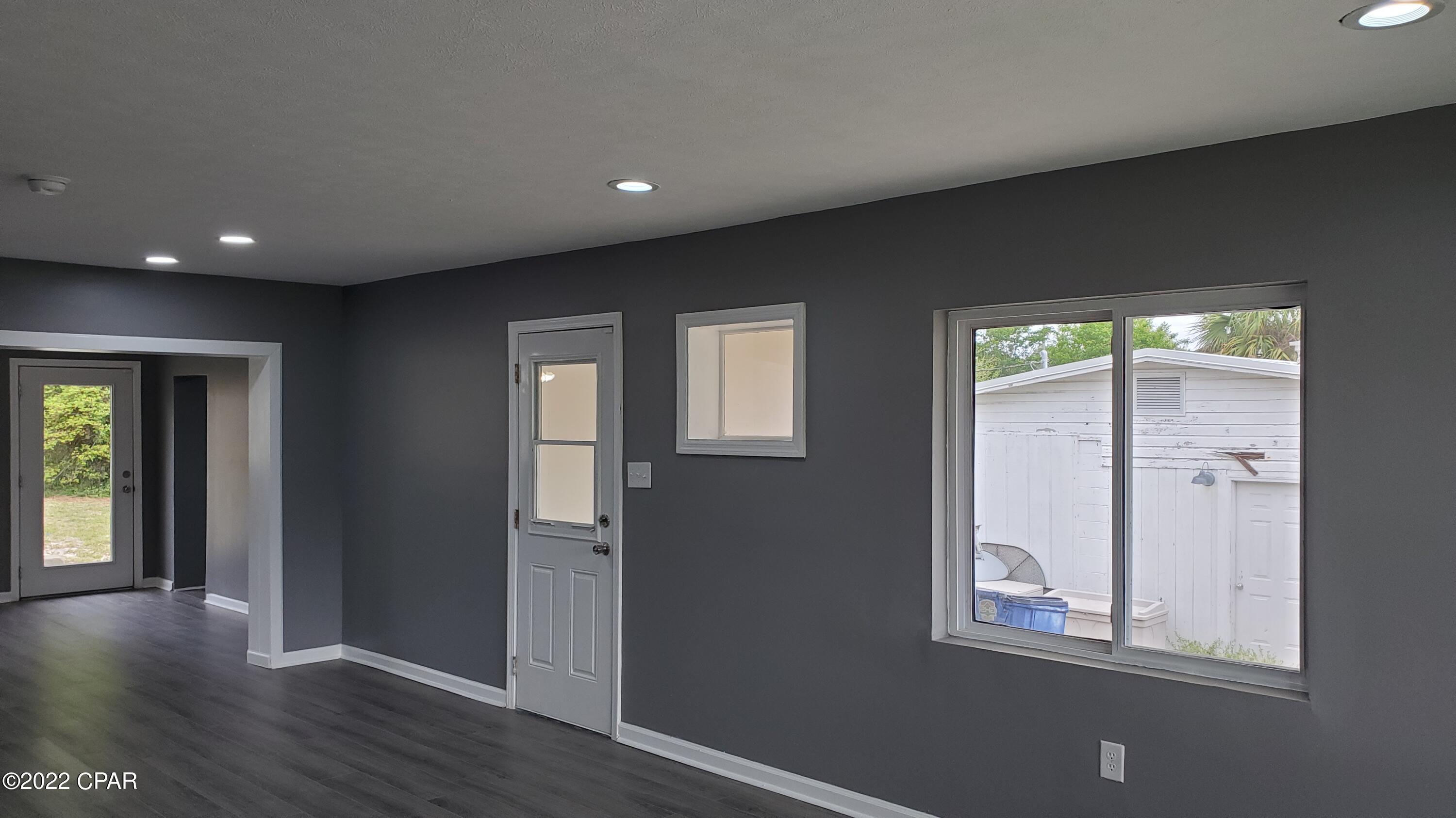 Sudduths 1st Add - Residential