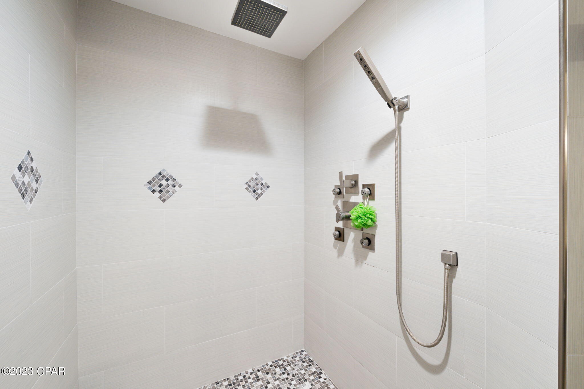 Mowat Highlands Ph VI - Residential