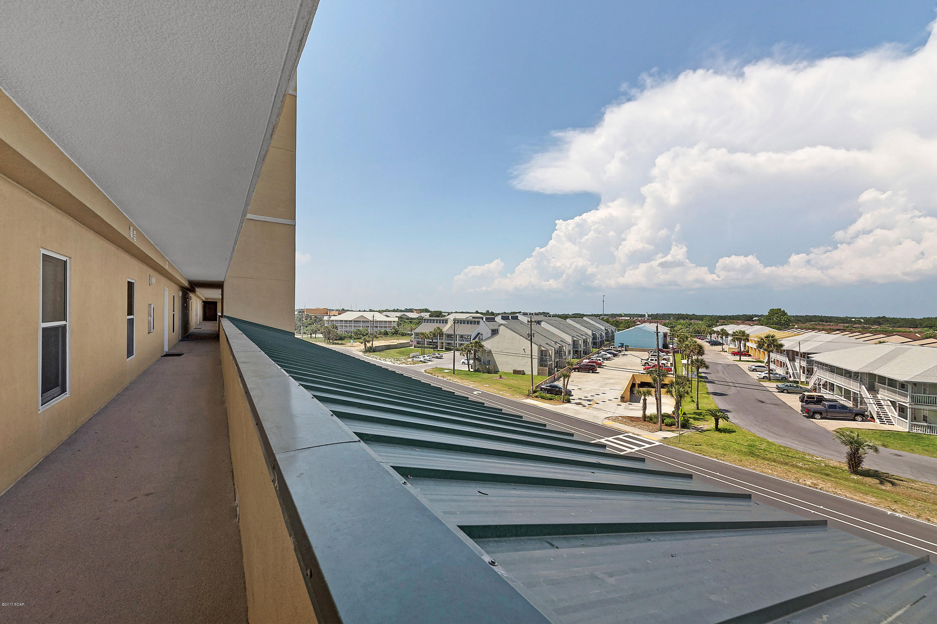 Tropic Winds - Residential