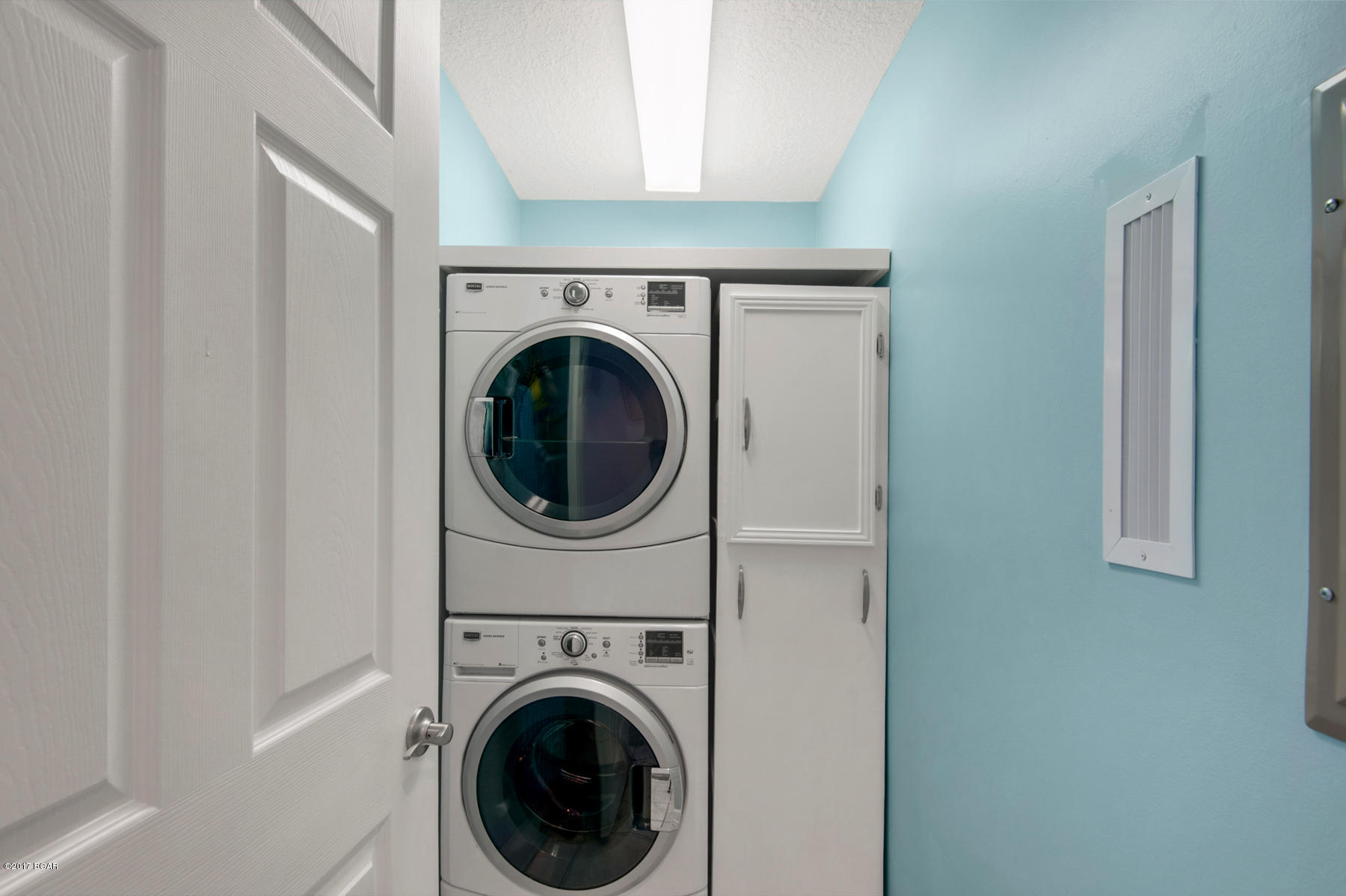 Tropic Winds - Residential